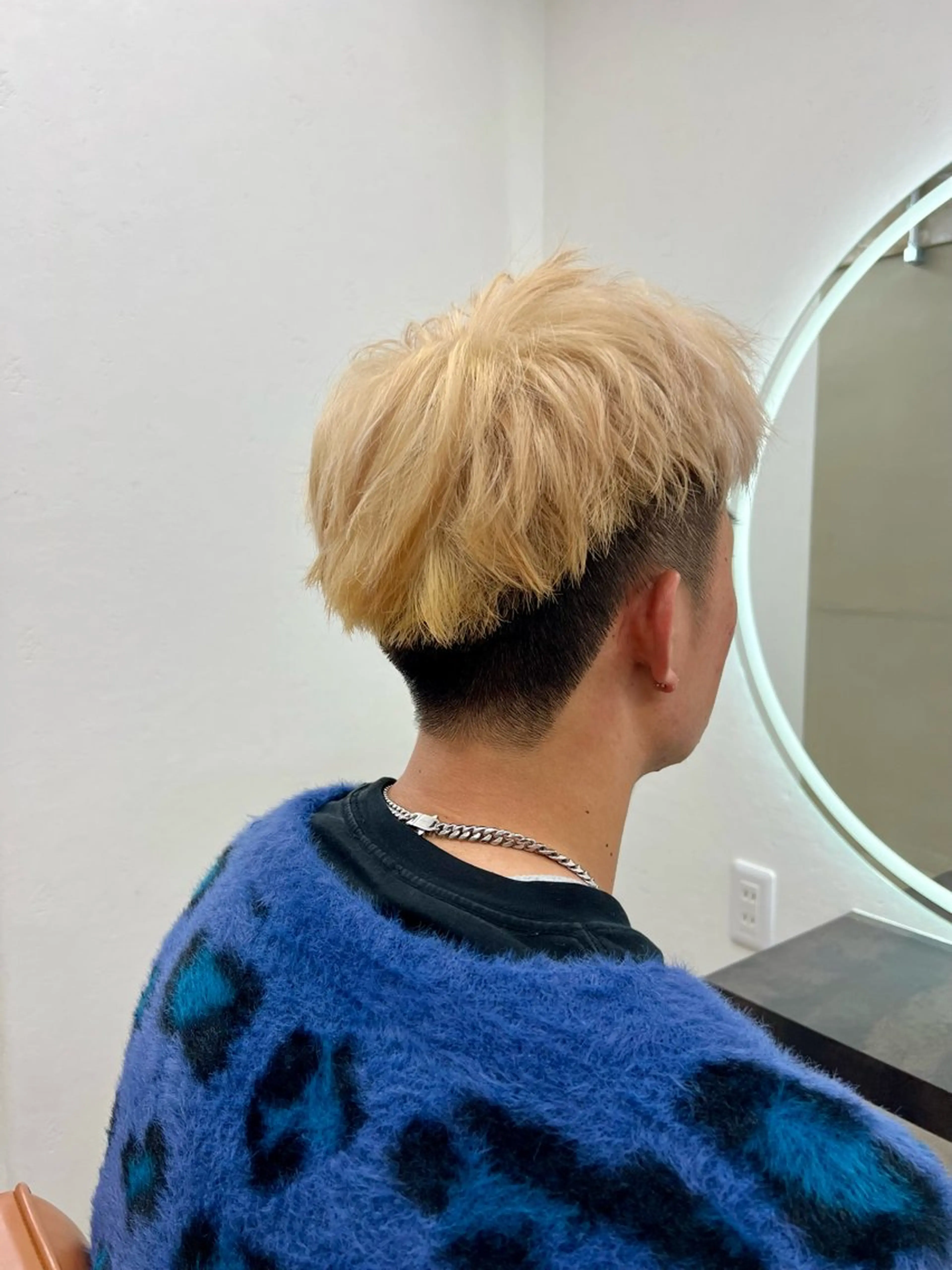 カラー メンズ ブロンド 長田 すみれ子のヘアスタイル