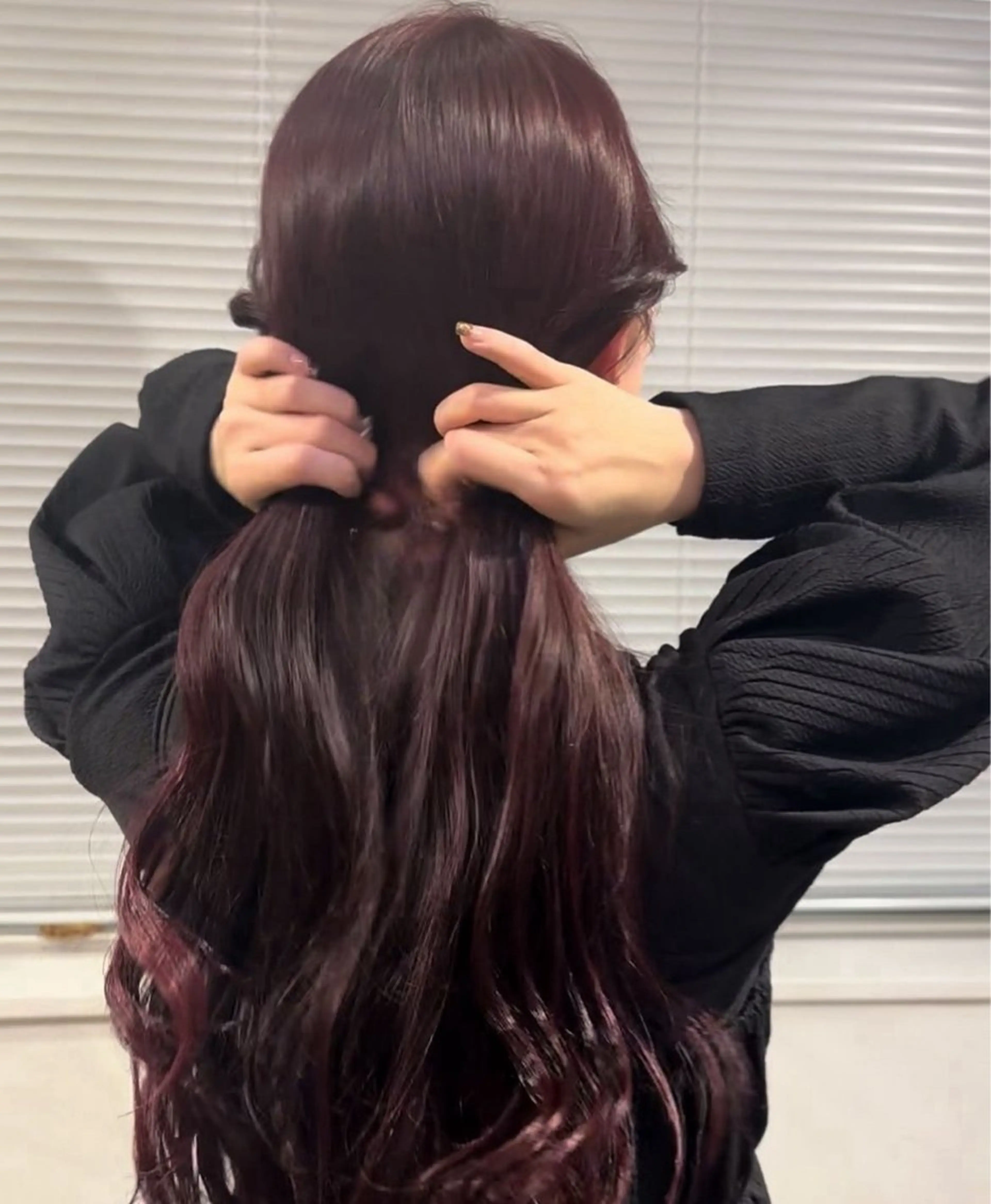 カラー UNBIRTHDAY Erenaのヘアスタイル