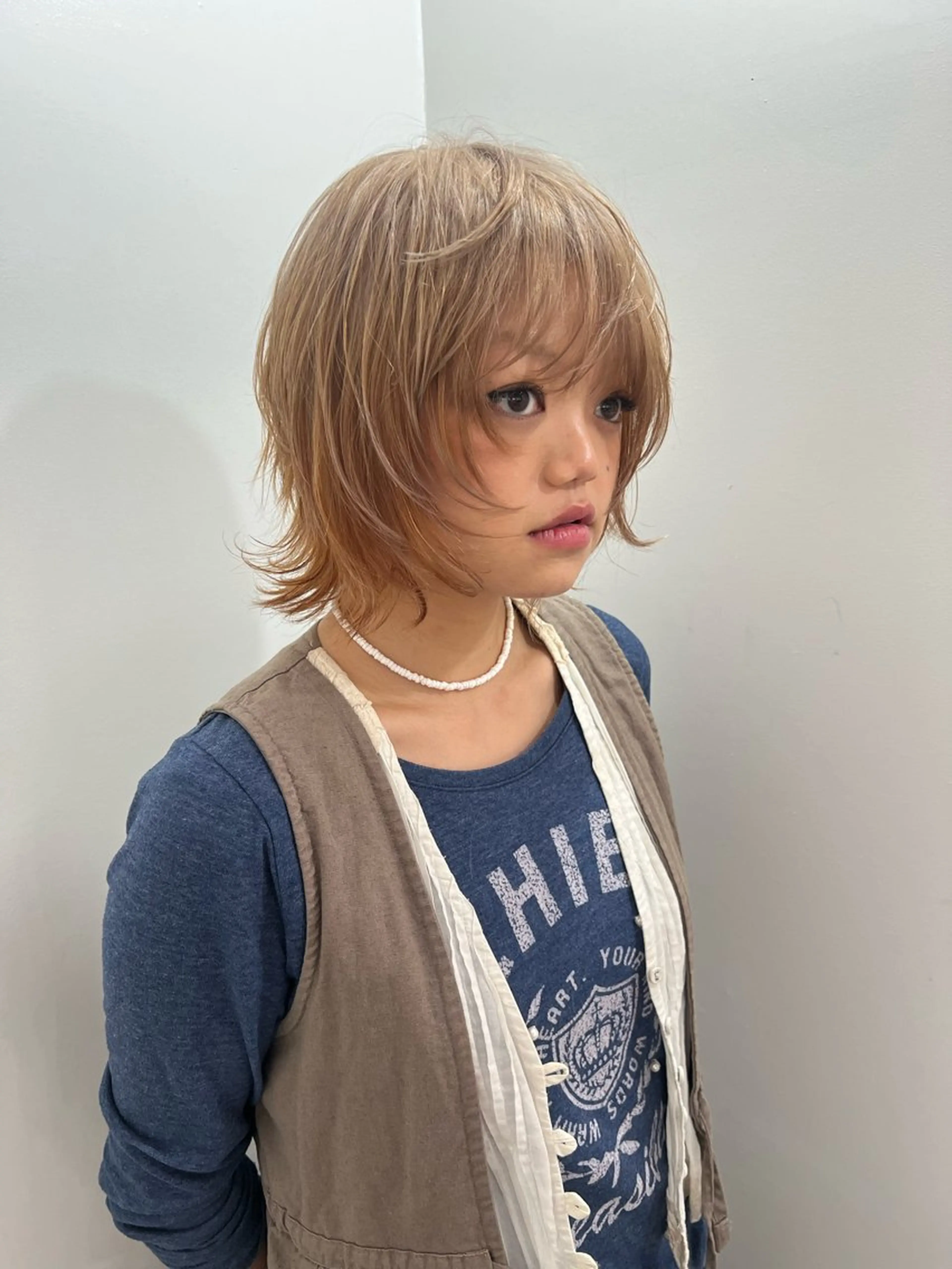 ミディアム カット ヘアカラー トリートメント 💥ウルフカット デザインあんな💥のヘアスタイル