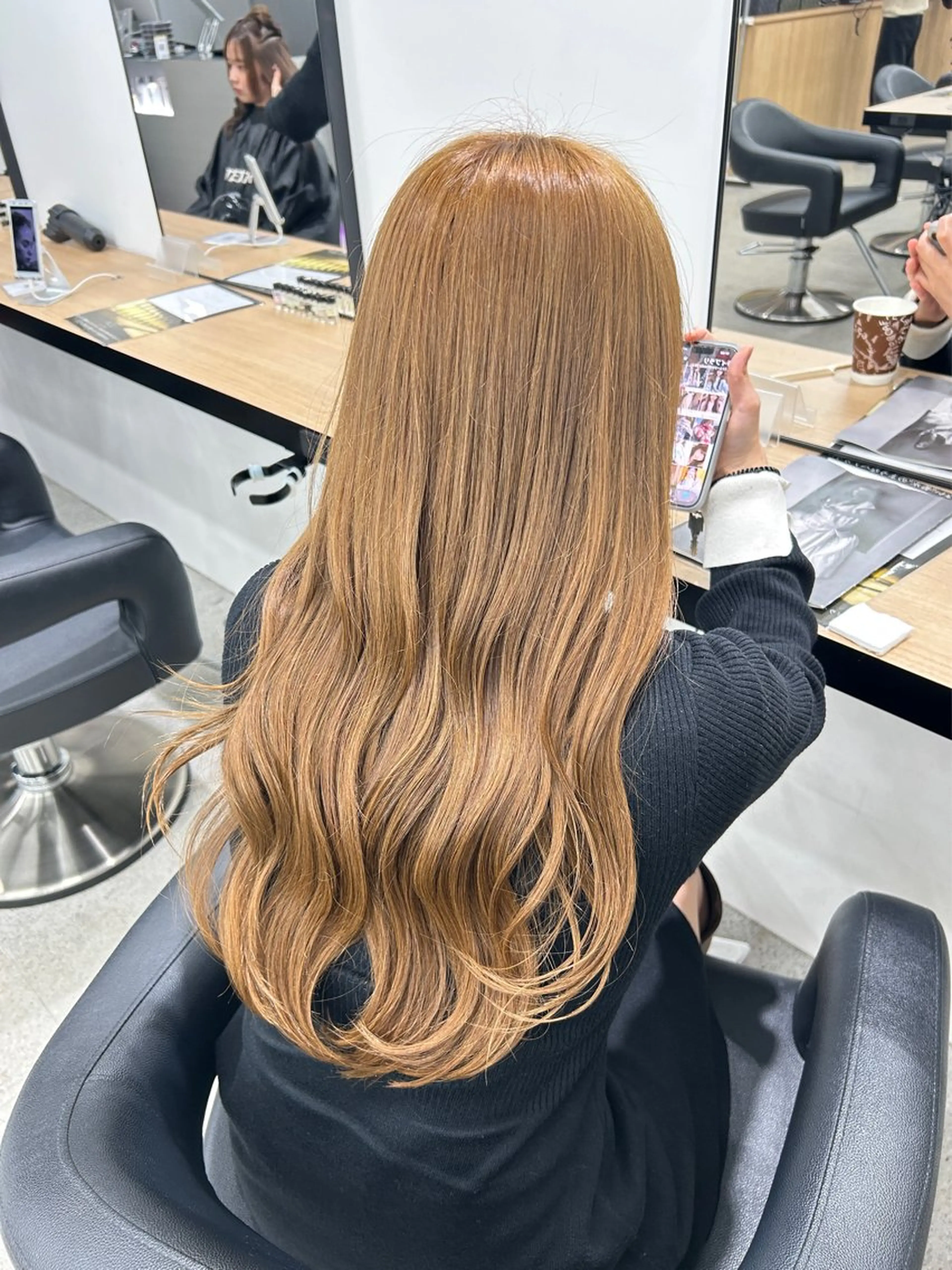 カラー ヘアカラー トリートメント ハイトーン/ベージュ デザイン/りくとのヘアスタイル