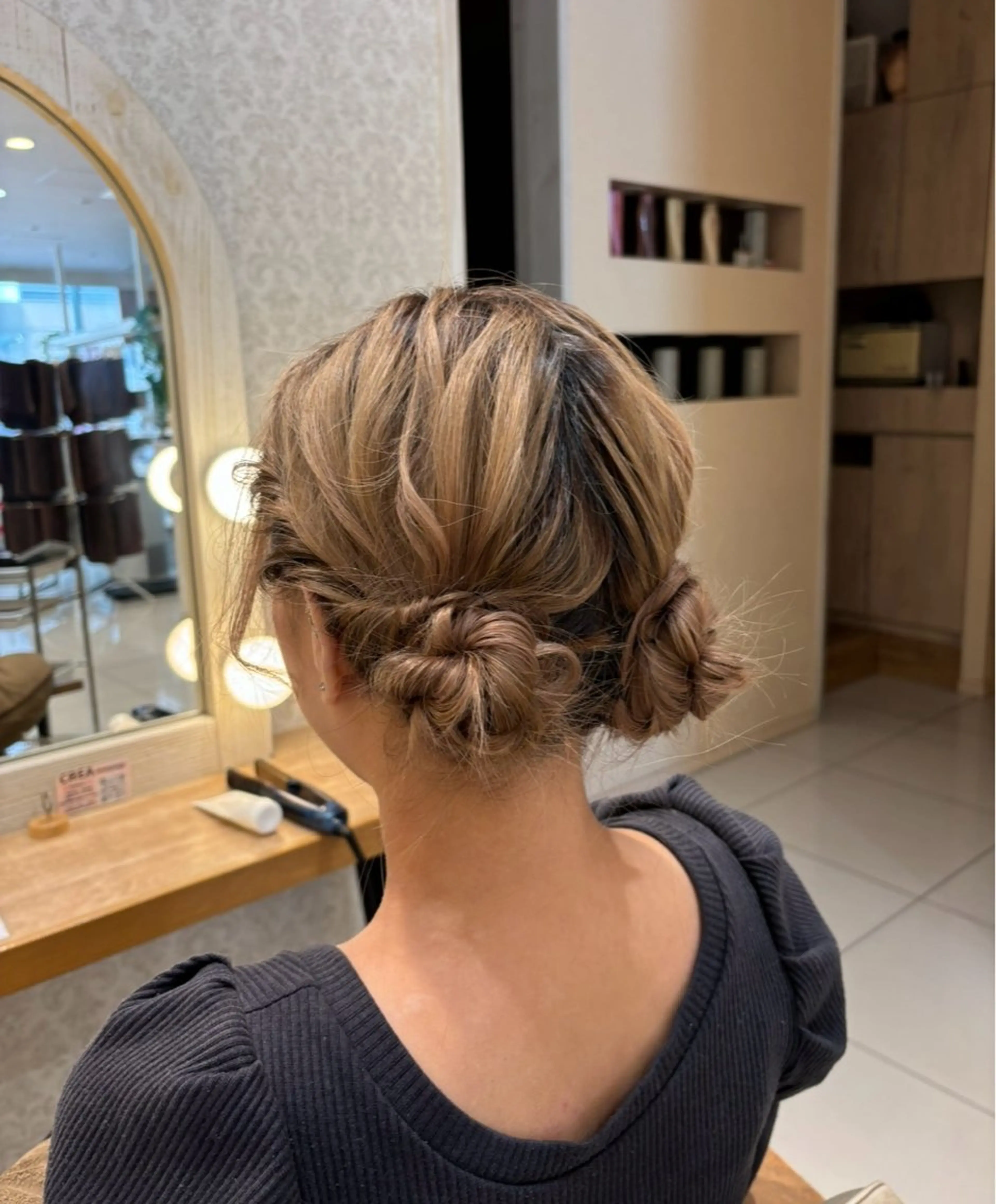 セミロング ヘアアレンジ ヘアセット ブリーチなしカラー/ 暖色カラー/艶カラーのヘアスタイル