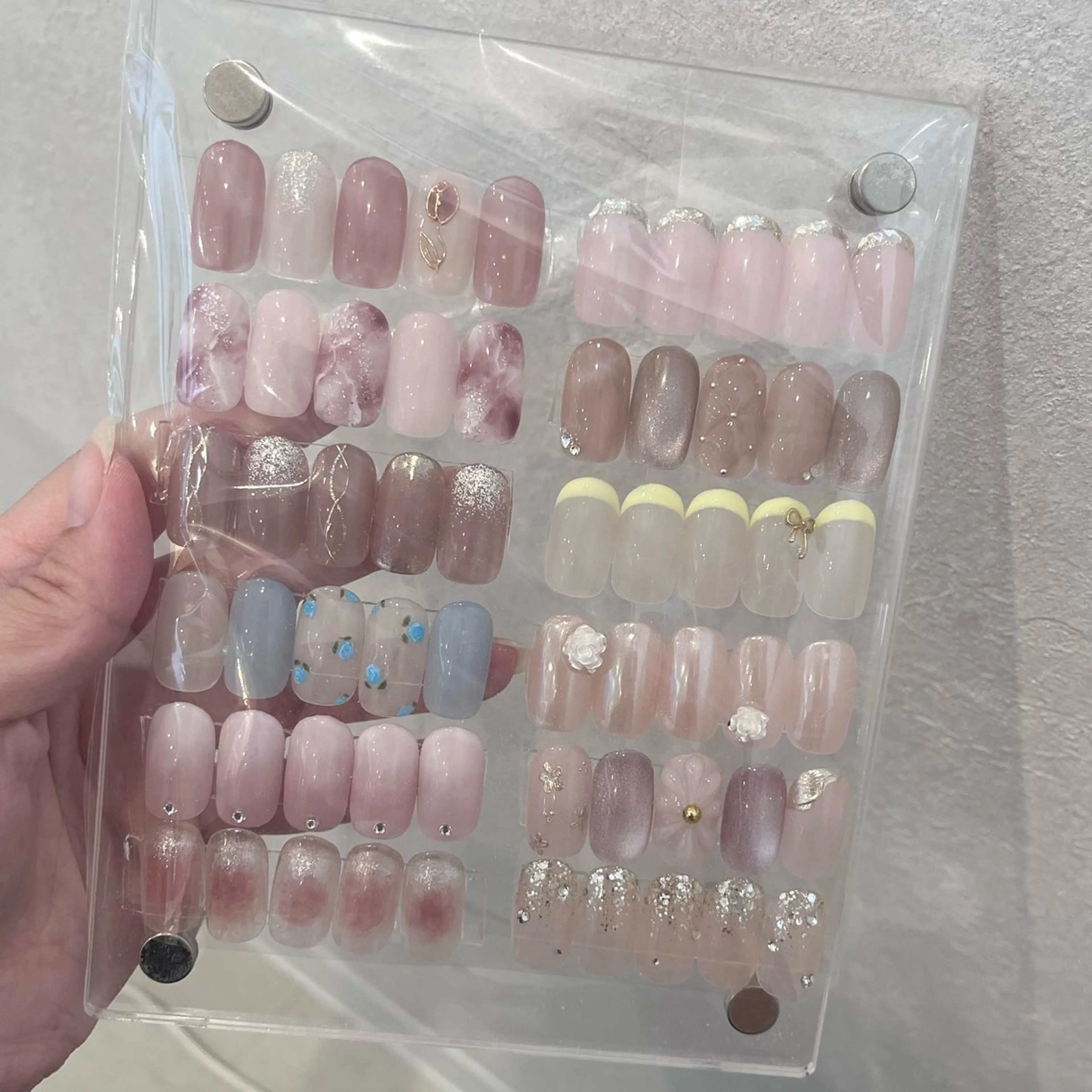 ネイル ハンドネイル NAO🐰🎀 ちゅるん⌇パラジェルのネイルデザイン