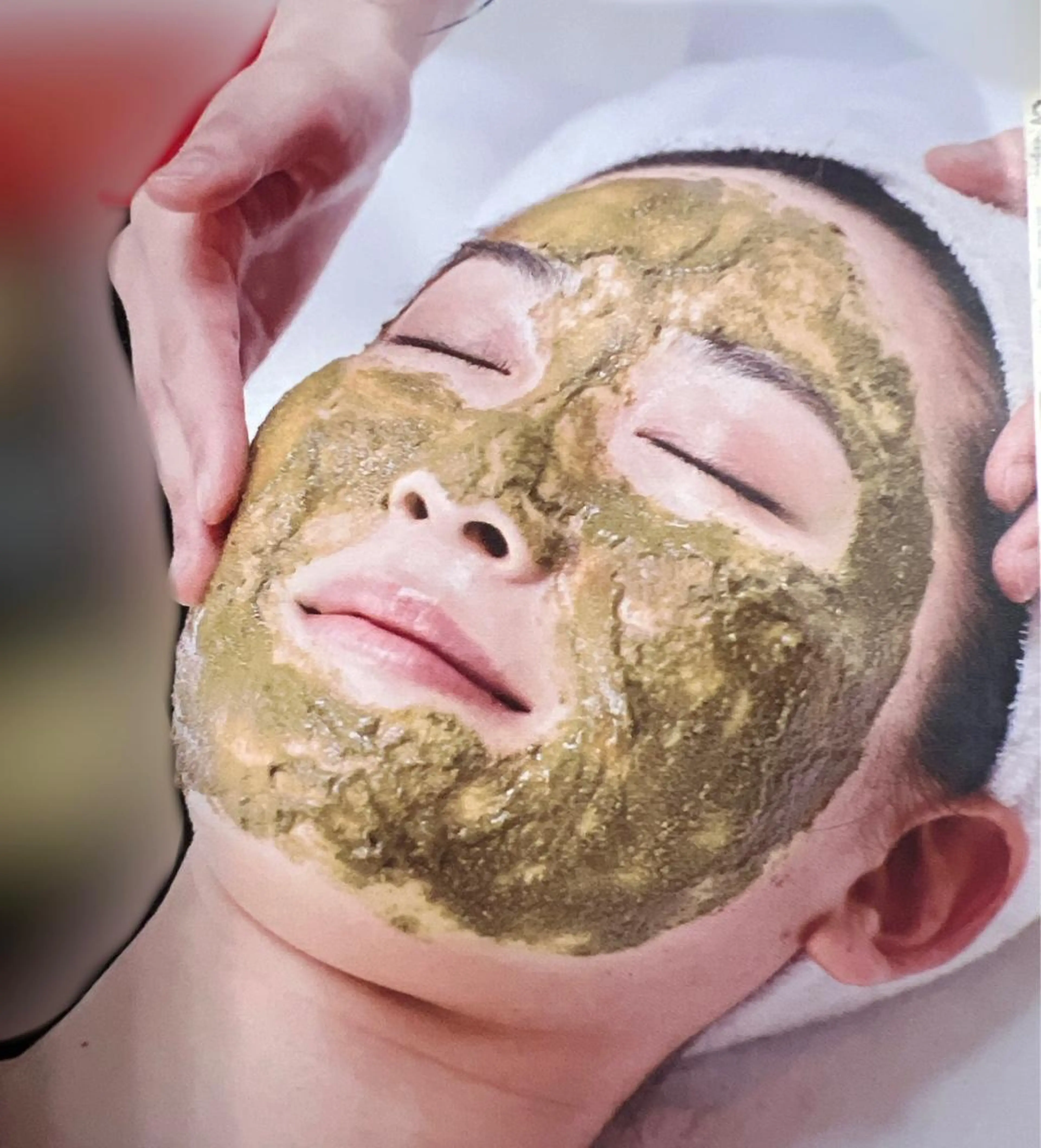 ハーブピーリング🌿次世代の最新ハーブ（塗る金の糸）剥離なし✨ドライヘッドマッサージ付き　陶器肌　1回で実感！の写真