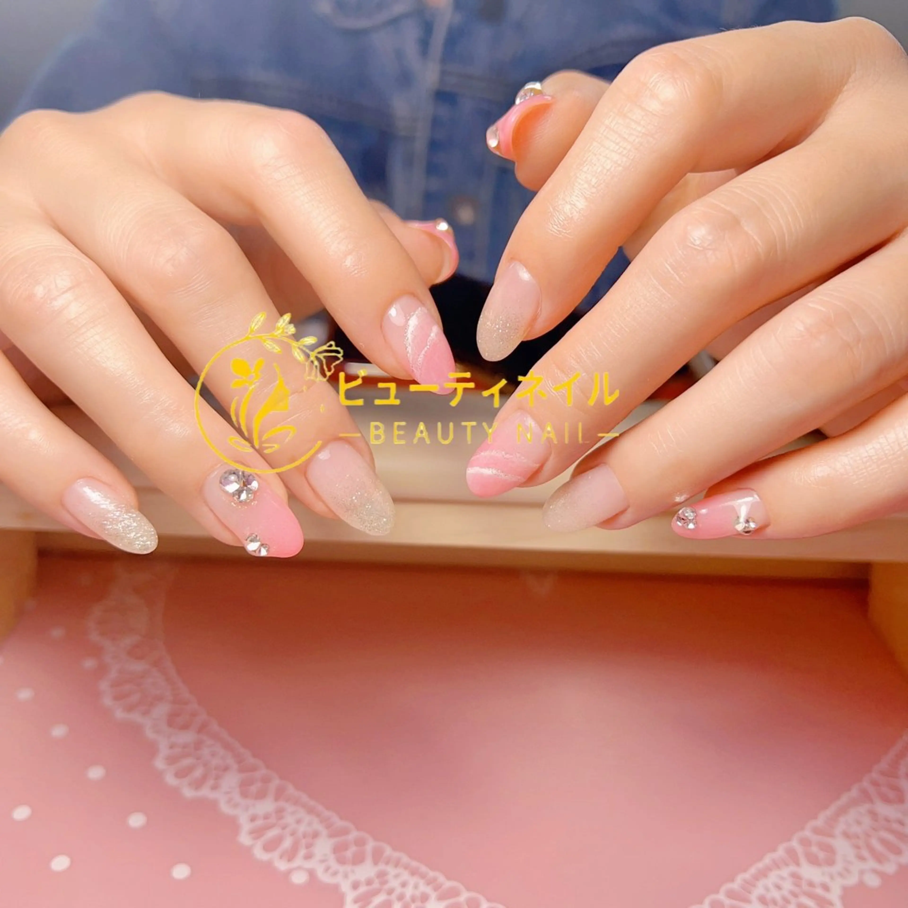 ネイル 長さ出し ジェルネイル Moonstone Salonのネイルデザイン