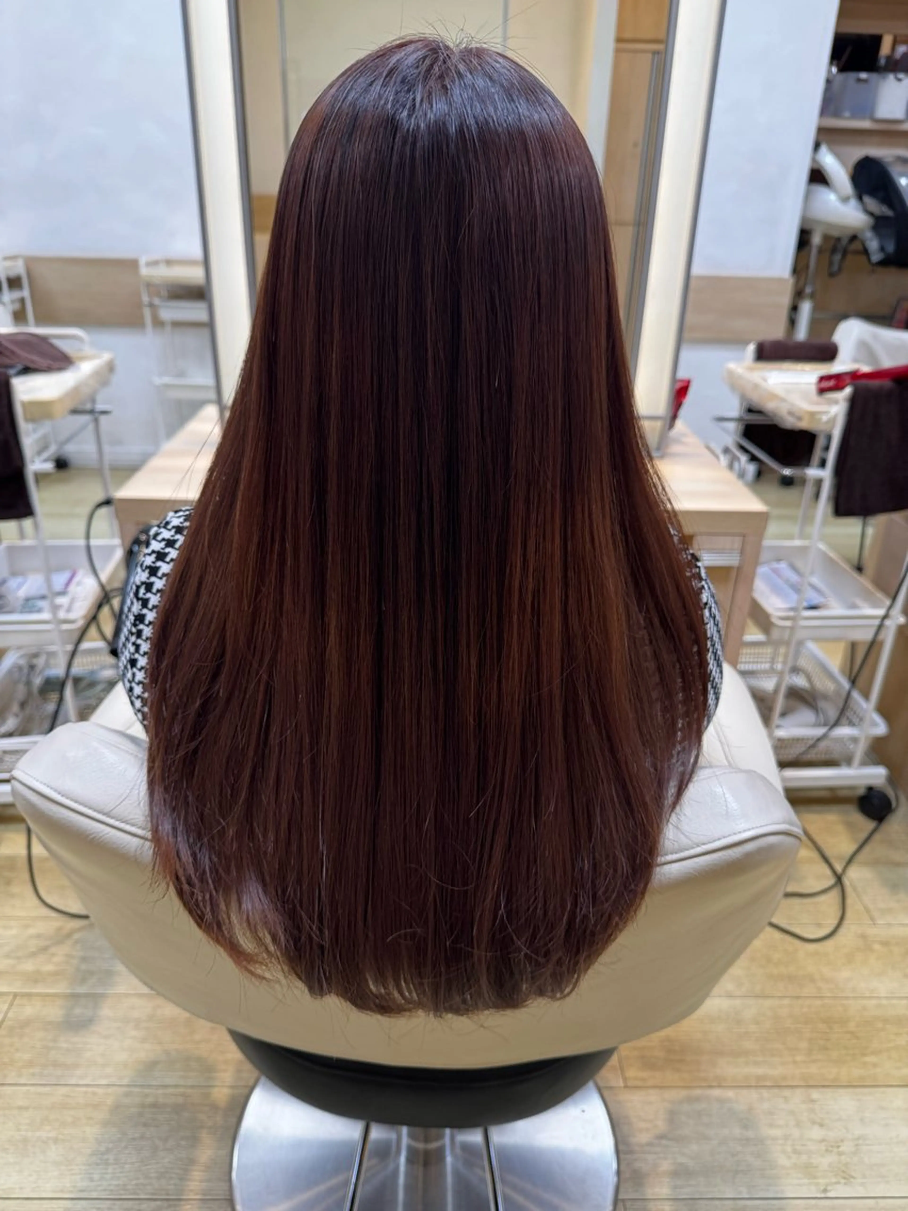 ロング カラー 中村 真依のヘアスタイル