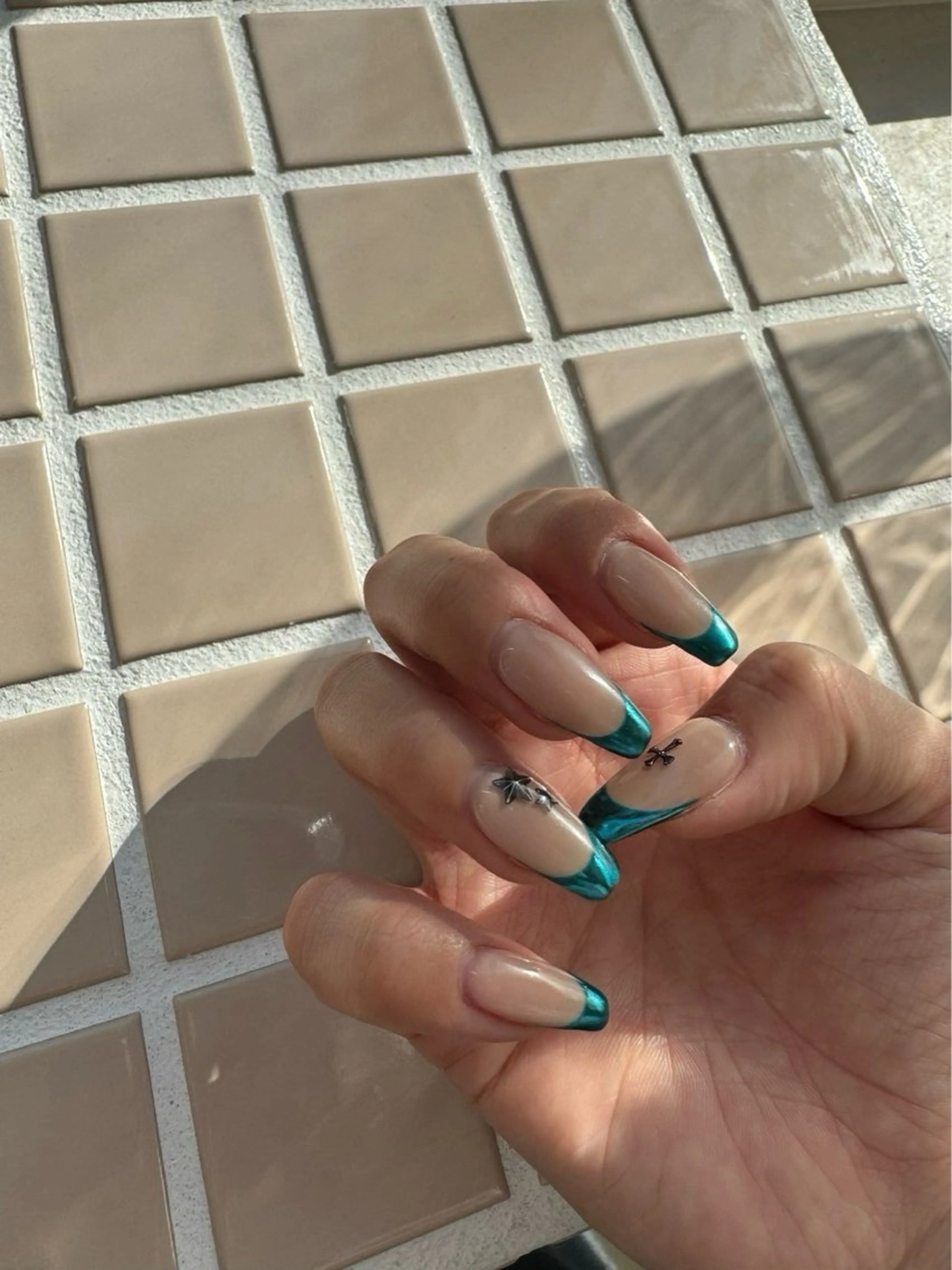 ネイル フレンチネイル 持ち込み ハンドネイル ハンドケア Charme. NOBUKOのネイルデザイン