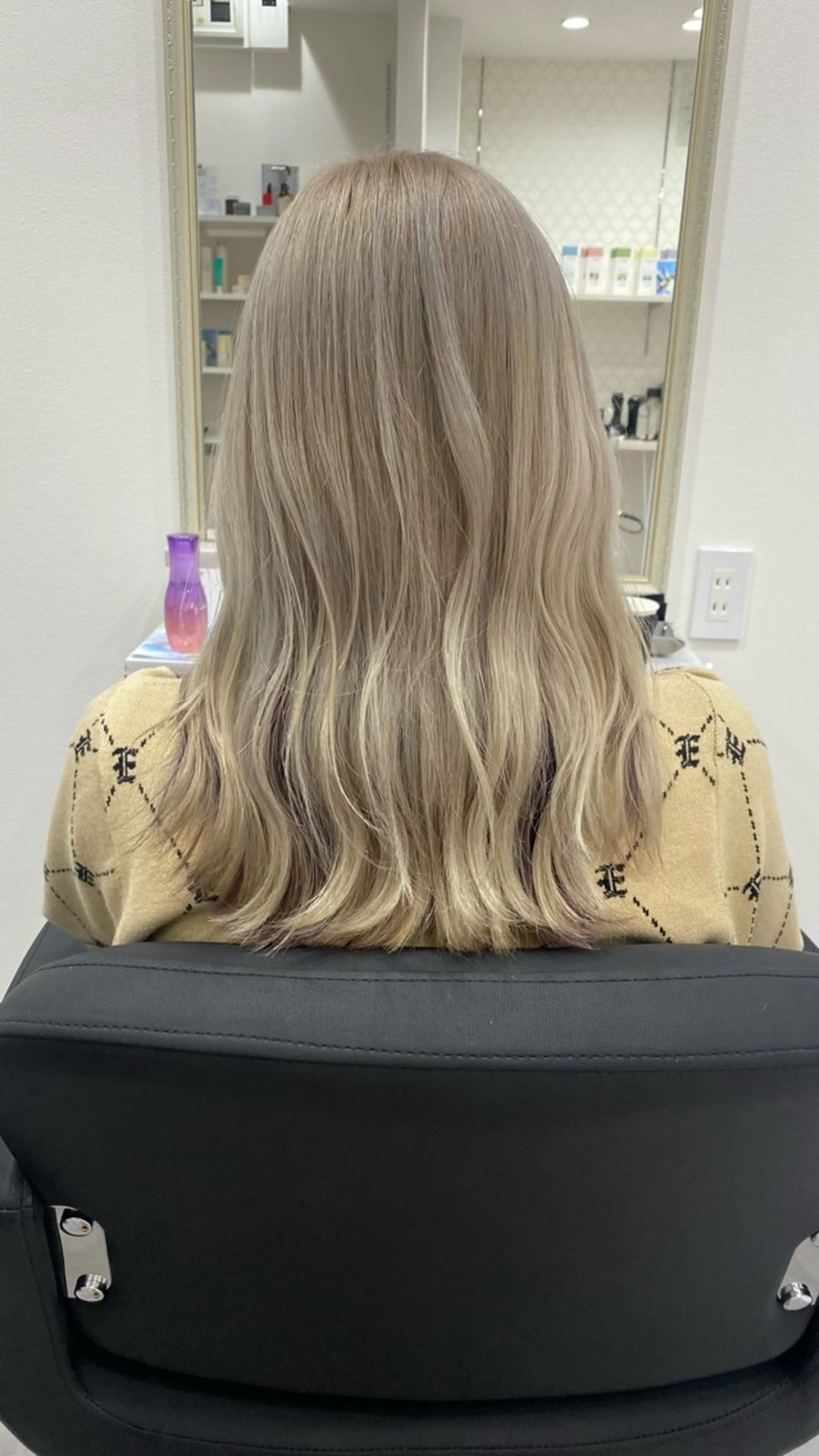 ミディアム カラー カット ヘアカラー 縮毛矯正 RURI韓国ボブ 🇰🇷タッセルボブのヘアスタイル