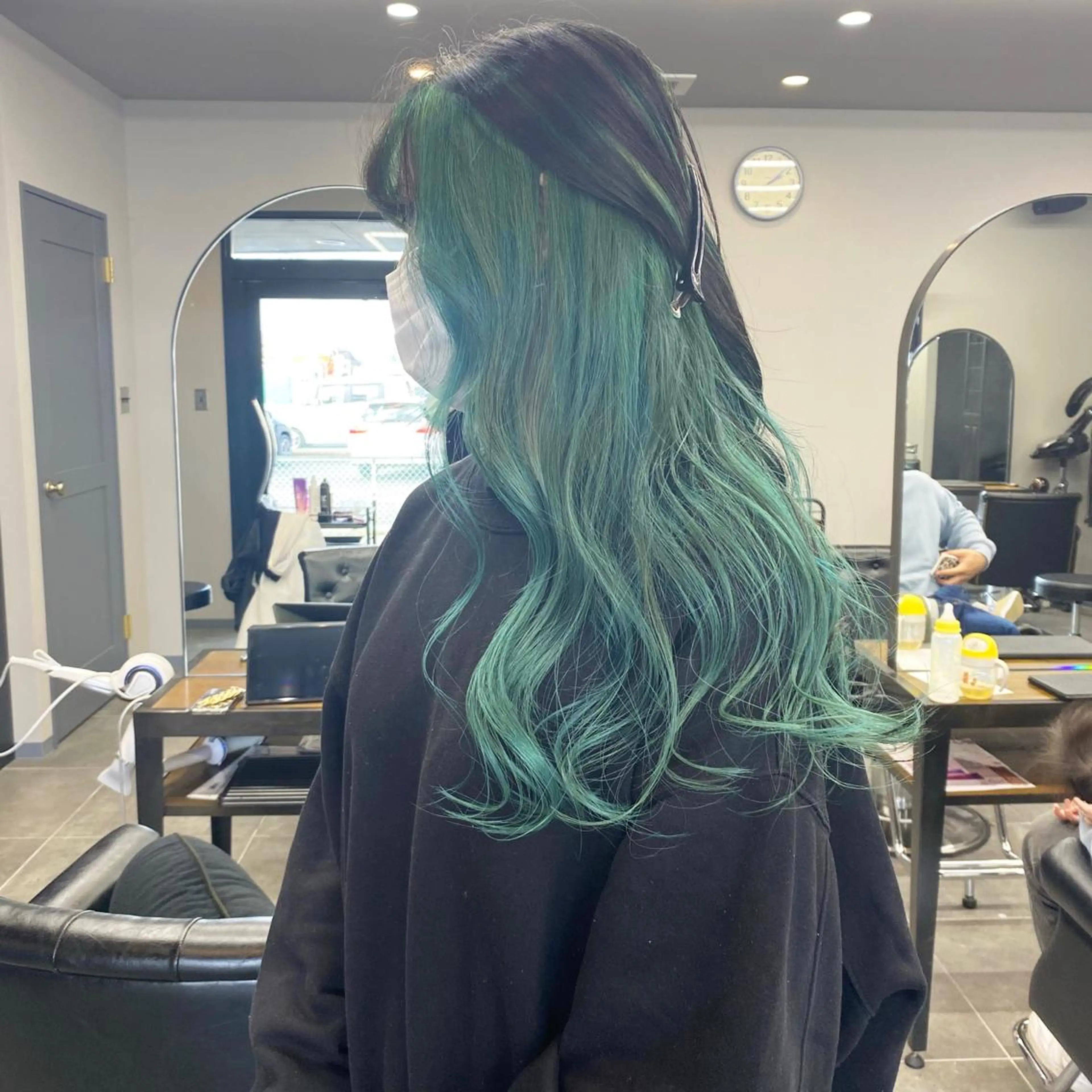 ロング maco 艶感ハイトーン🦋のヘアスタイル