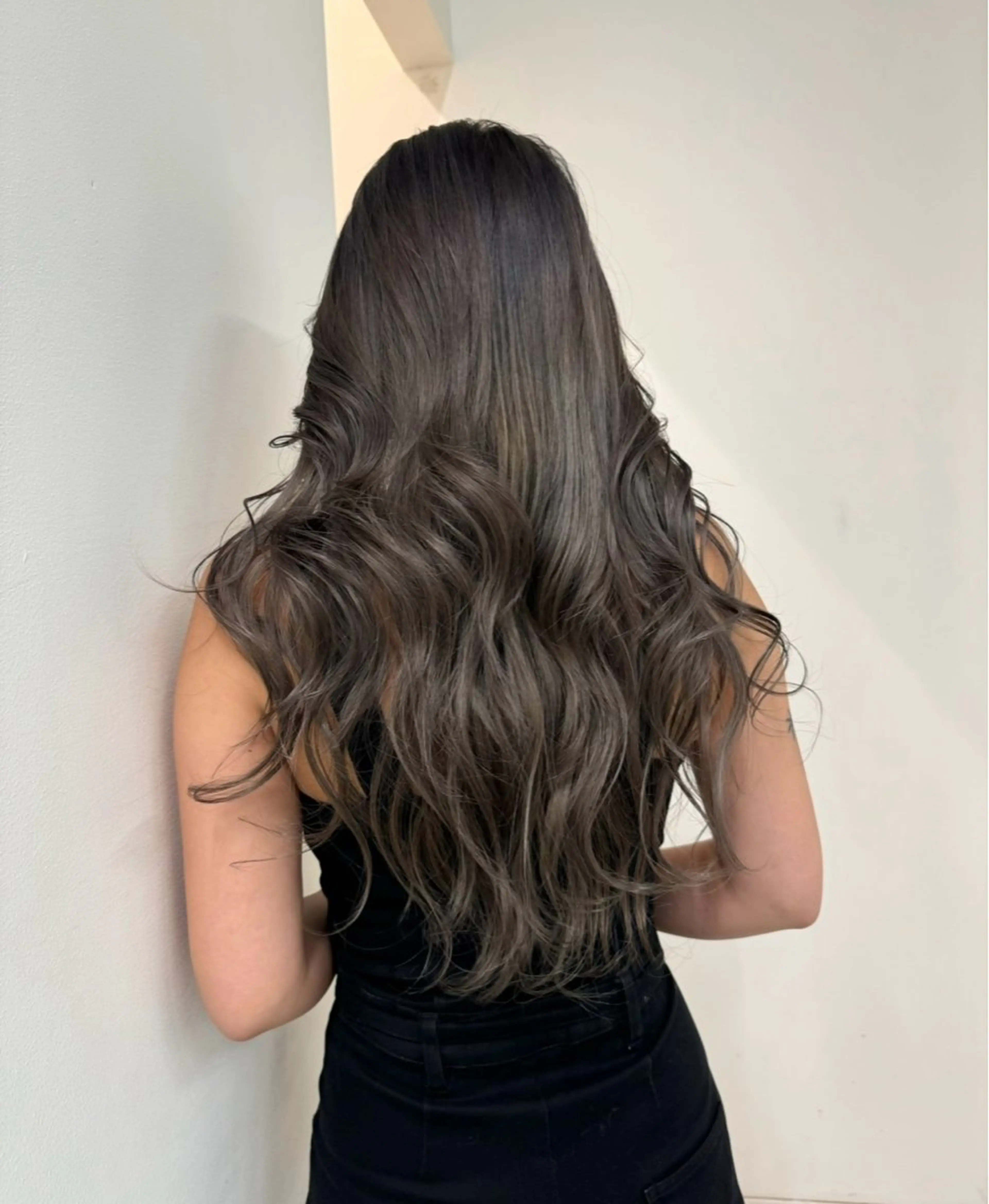 ロング カラー カット ヘアカラー トリートメント GO TODAY シェアサロン Flos店所属・🫧ハイトーン✨格安 より質💐マンツーマのヘアスタイル