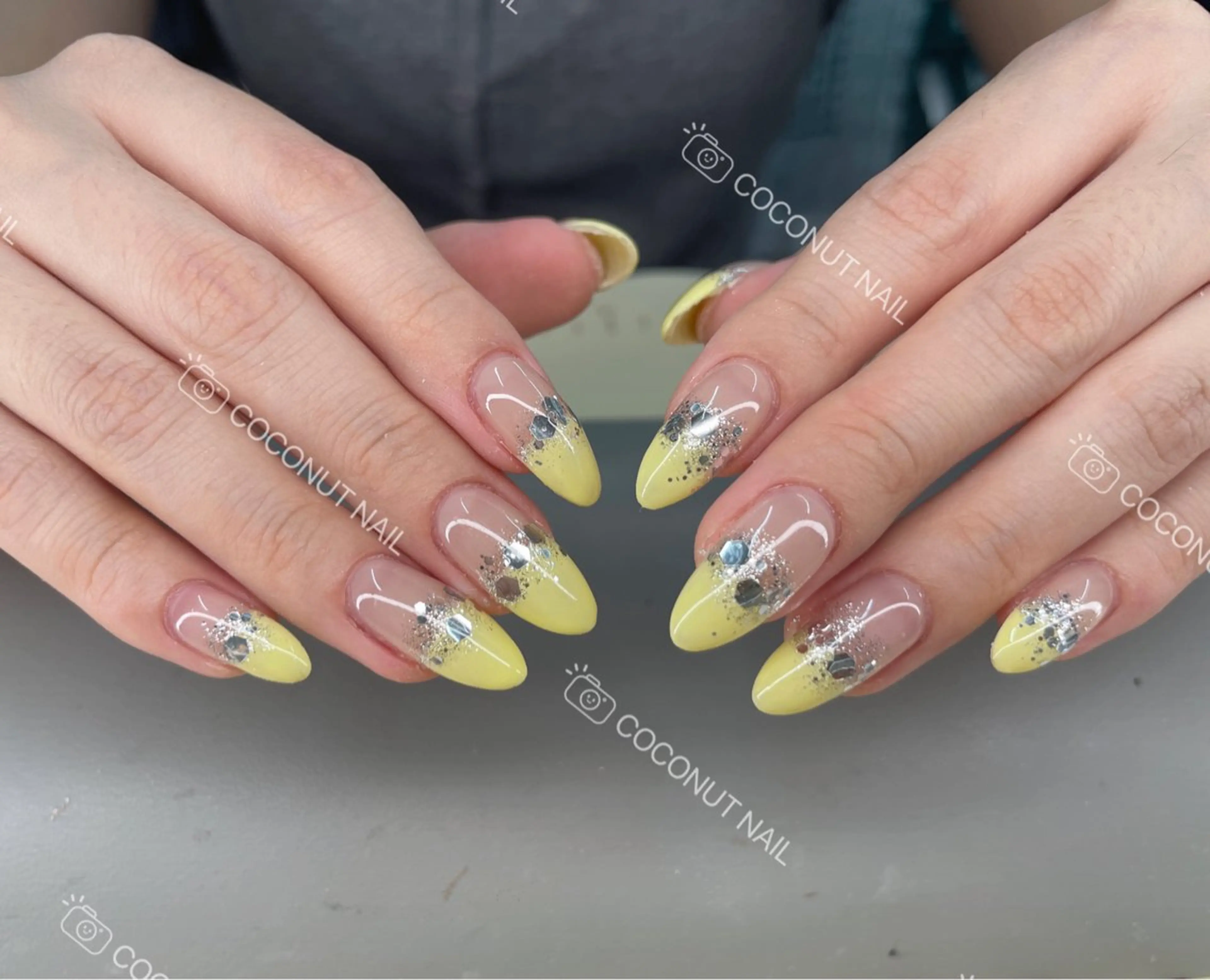 ネイル ハンドネイル 神田 ココナッツのネイルデザイン