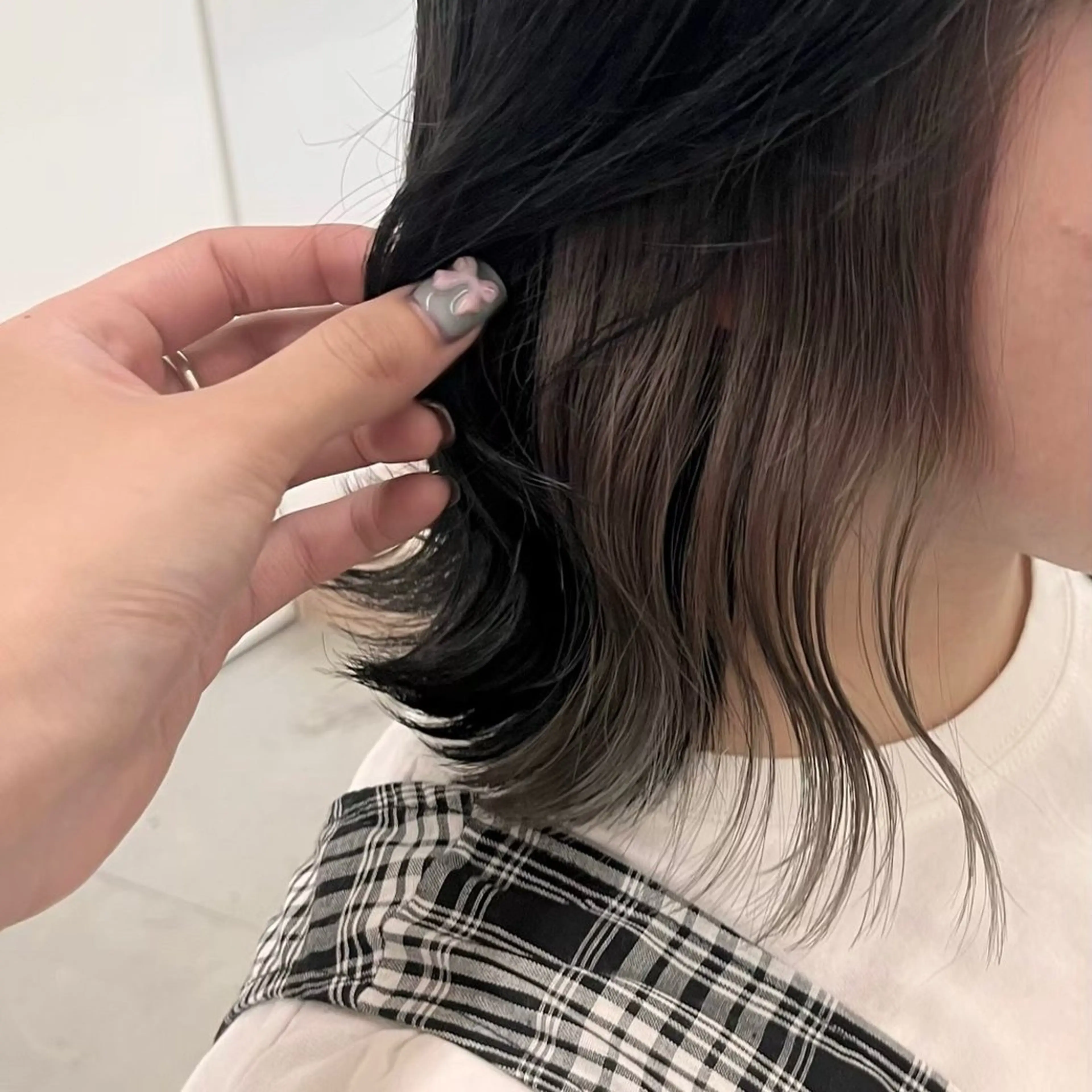 セミロング カラー 横山 洋幸のヘアスタイル