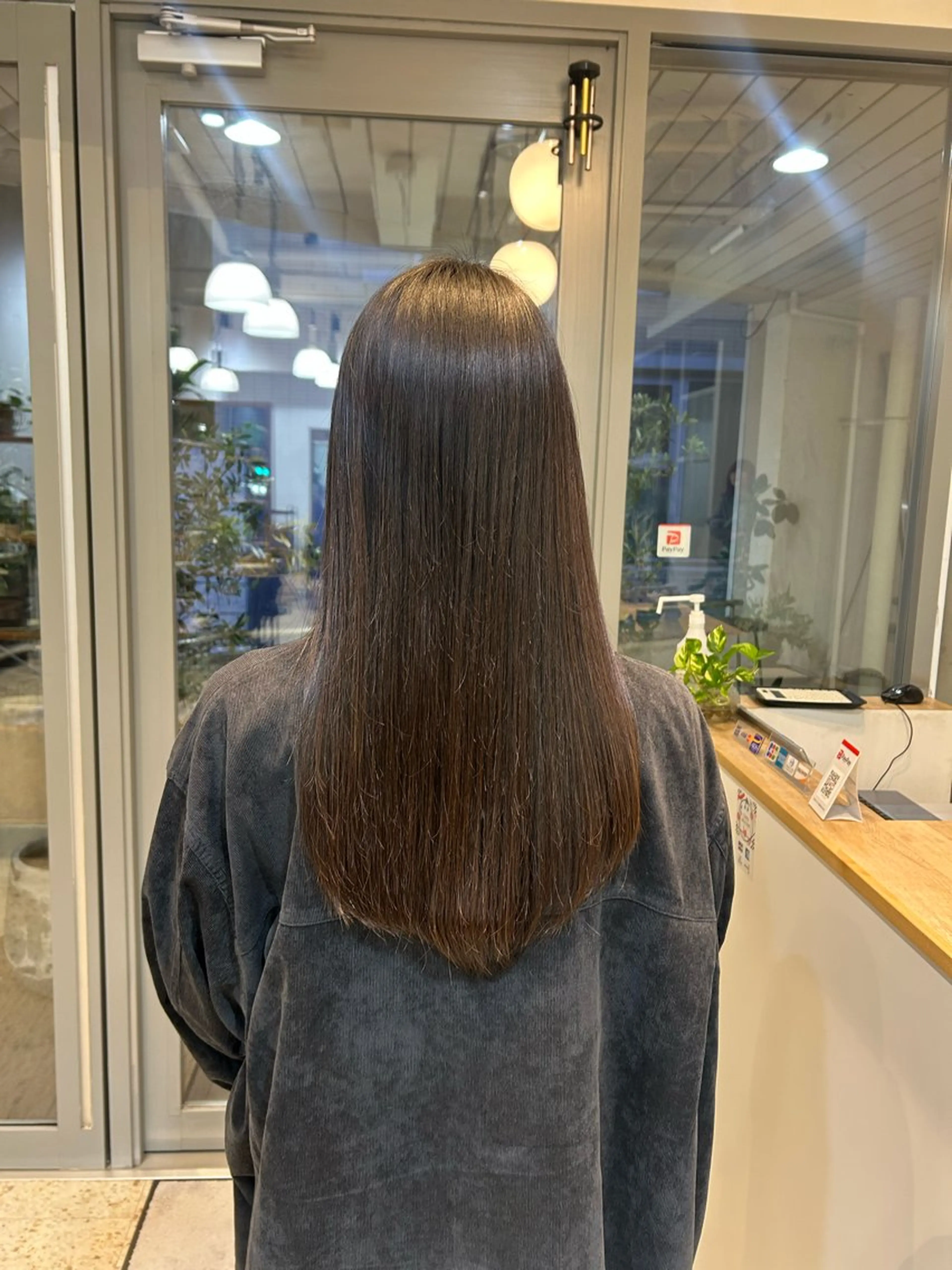 ロング ロング カット ウジイエ ミユウのヘアスタイル