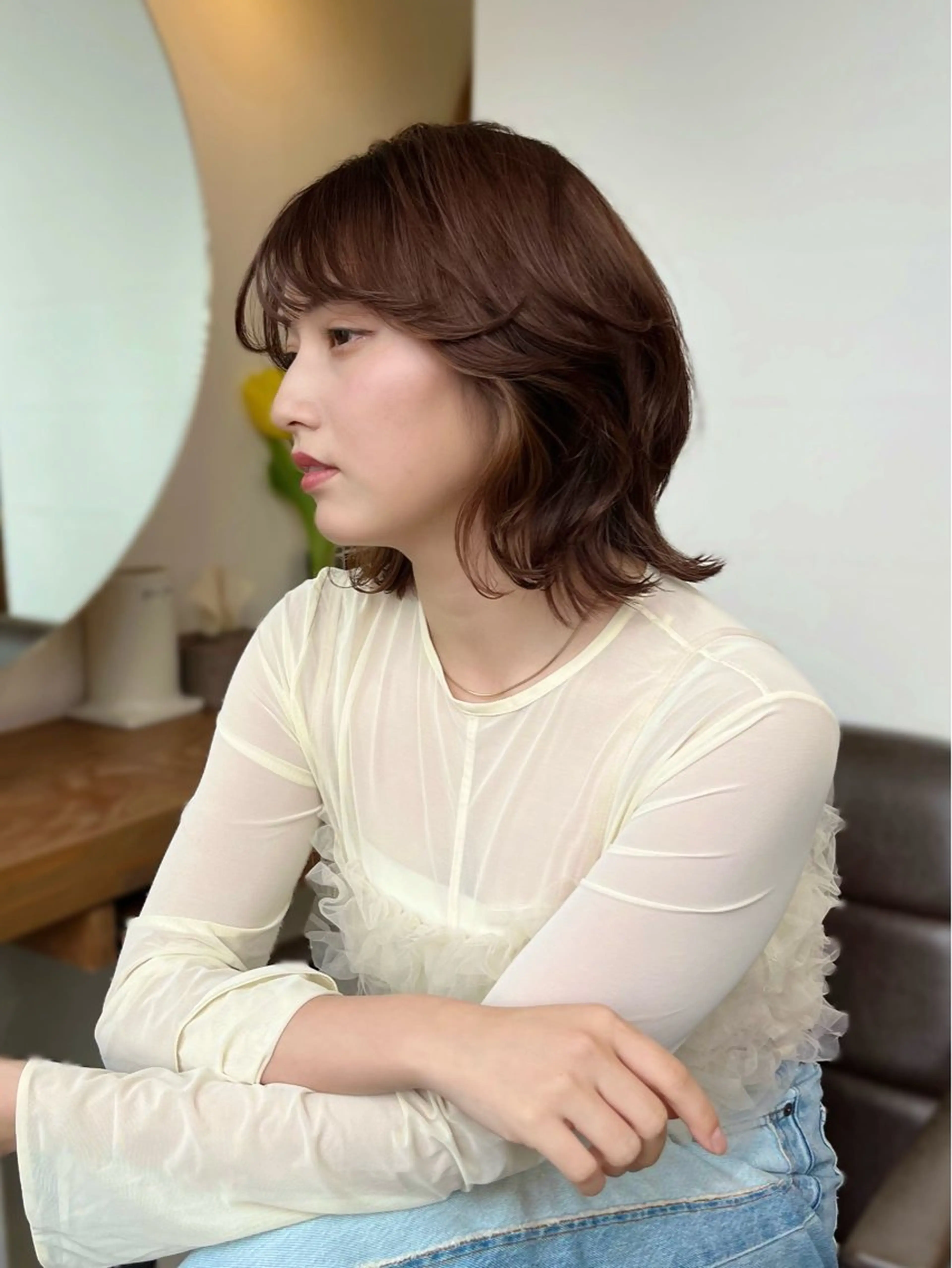 ミディアム 塩川ももこ/ 自然な縮毛矯正のヘアスタイル