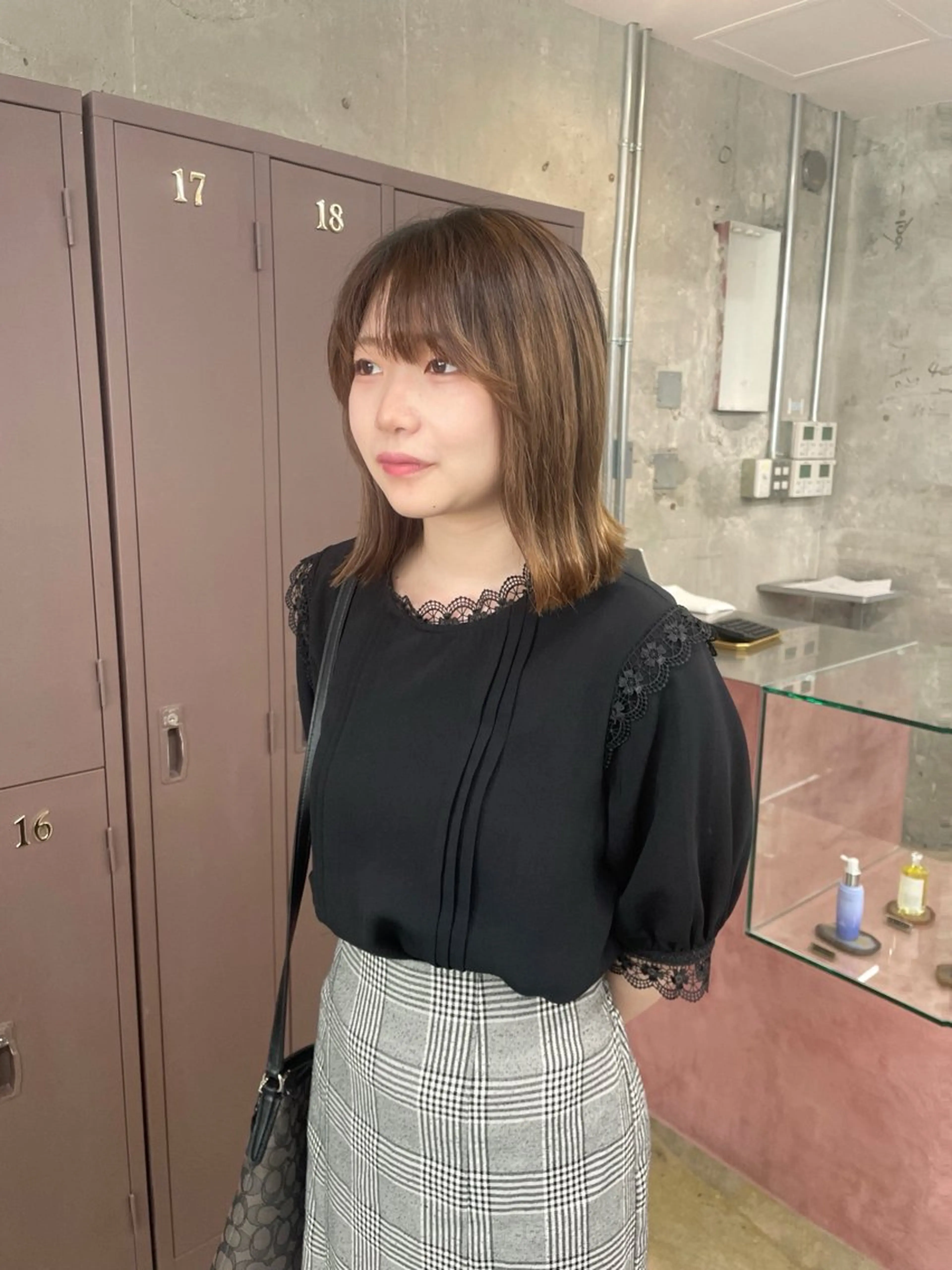 ミディアム 鈴木瑛里/ブロンド ベージュ/男女のヘアスタイル