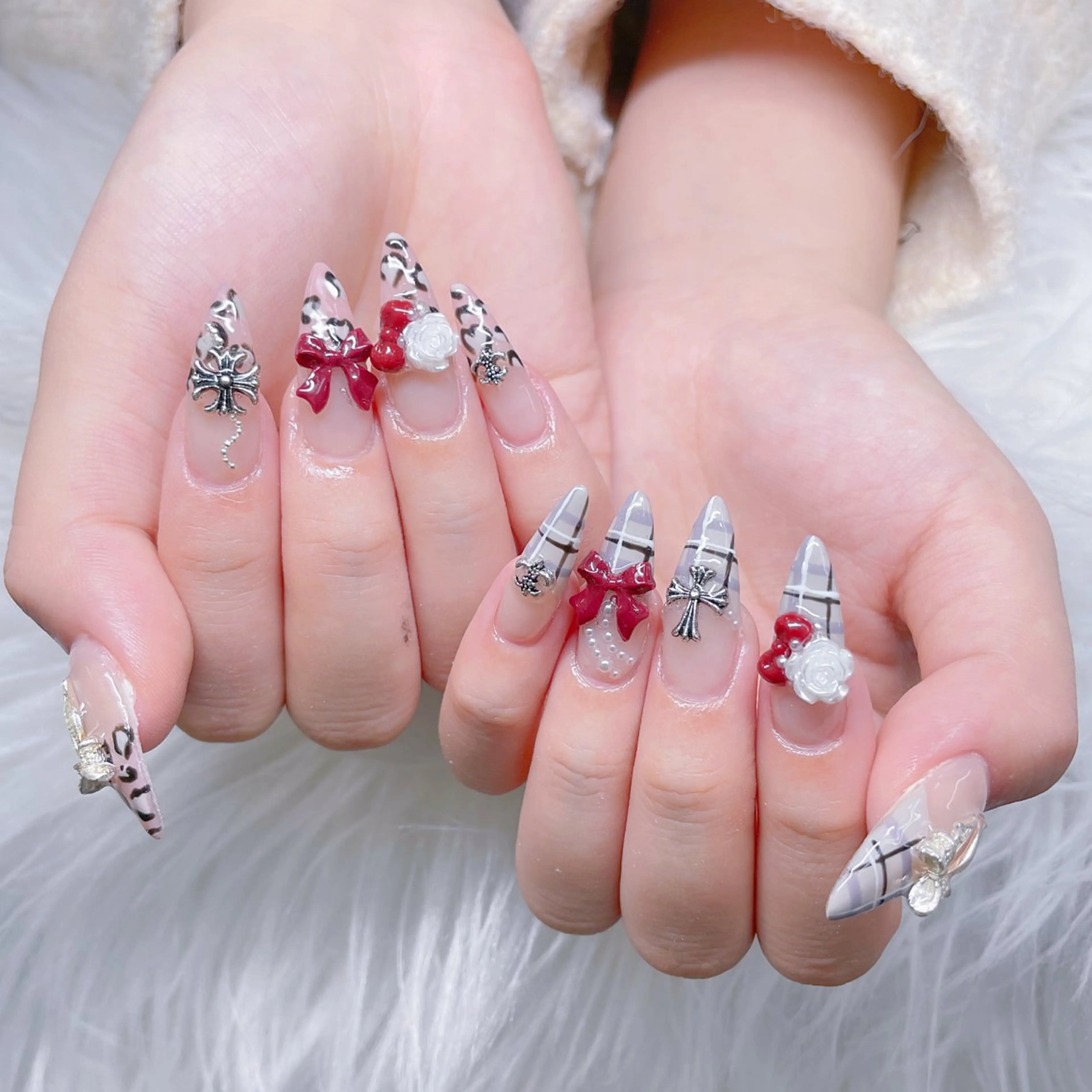 ネイル アートネイル フレンチネイル ジェルネイル 韓国ネイル ミラーネイル Rin Nail 新大久保店のネイルデザイン