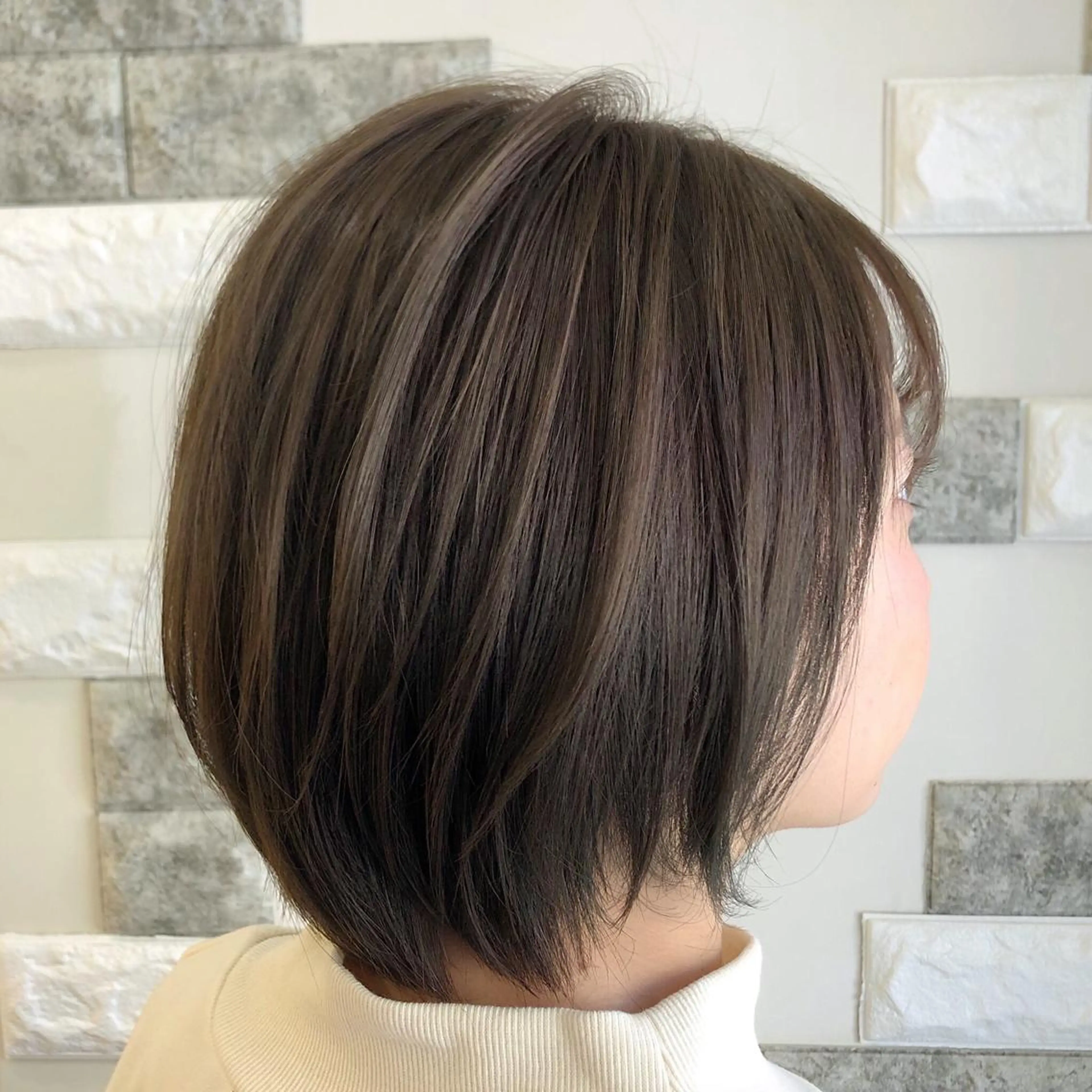 ショート カラー ベージュカラー オリーブベージュ これた🧸ヘアメ職人 ♡髪質改善♡カラーのヘアスタイル