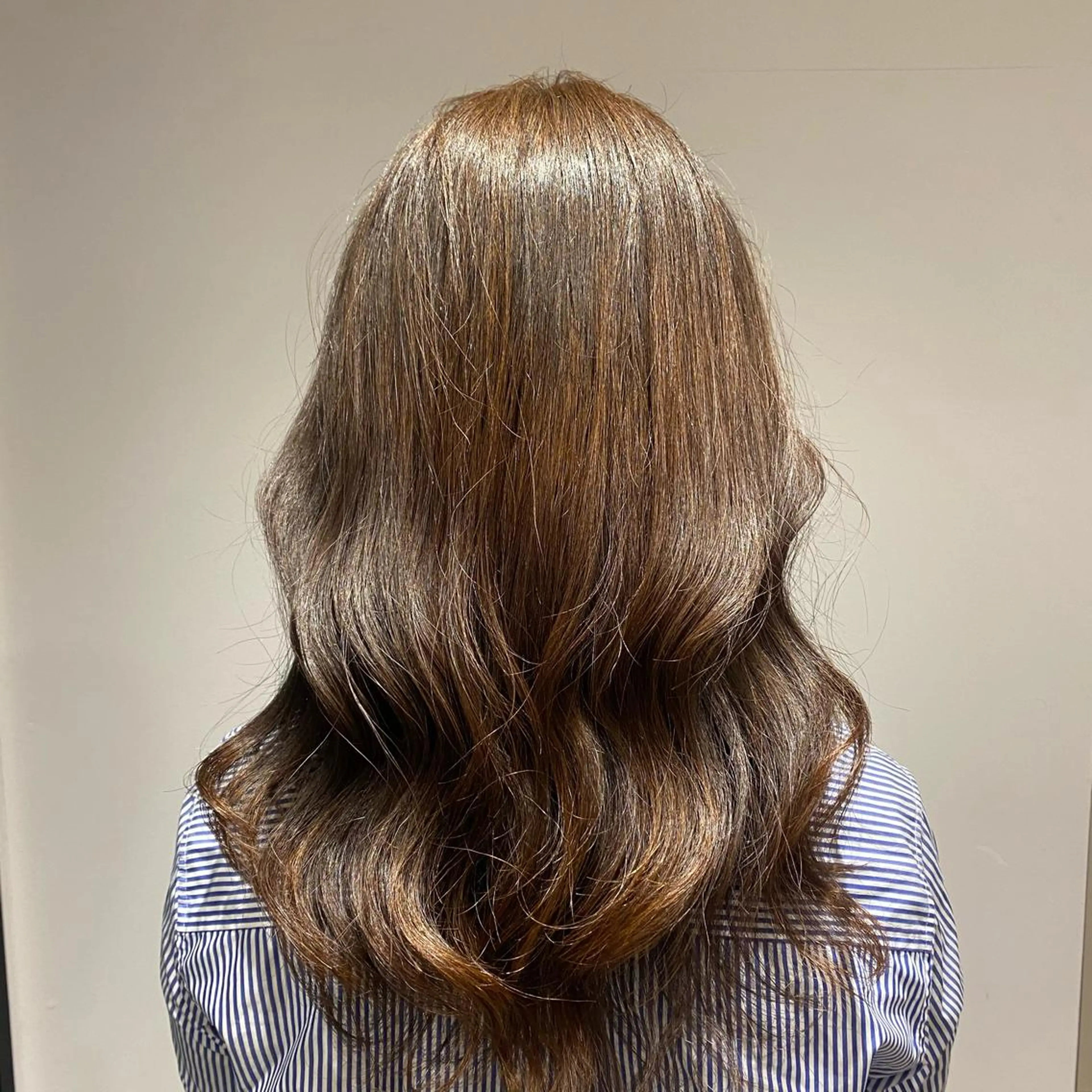 ミディアム カラー ブラウンカラー キャラメルブラウン 増子 祐太朗のヘアスタイル