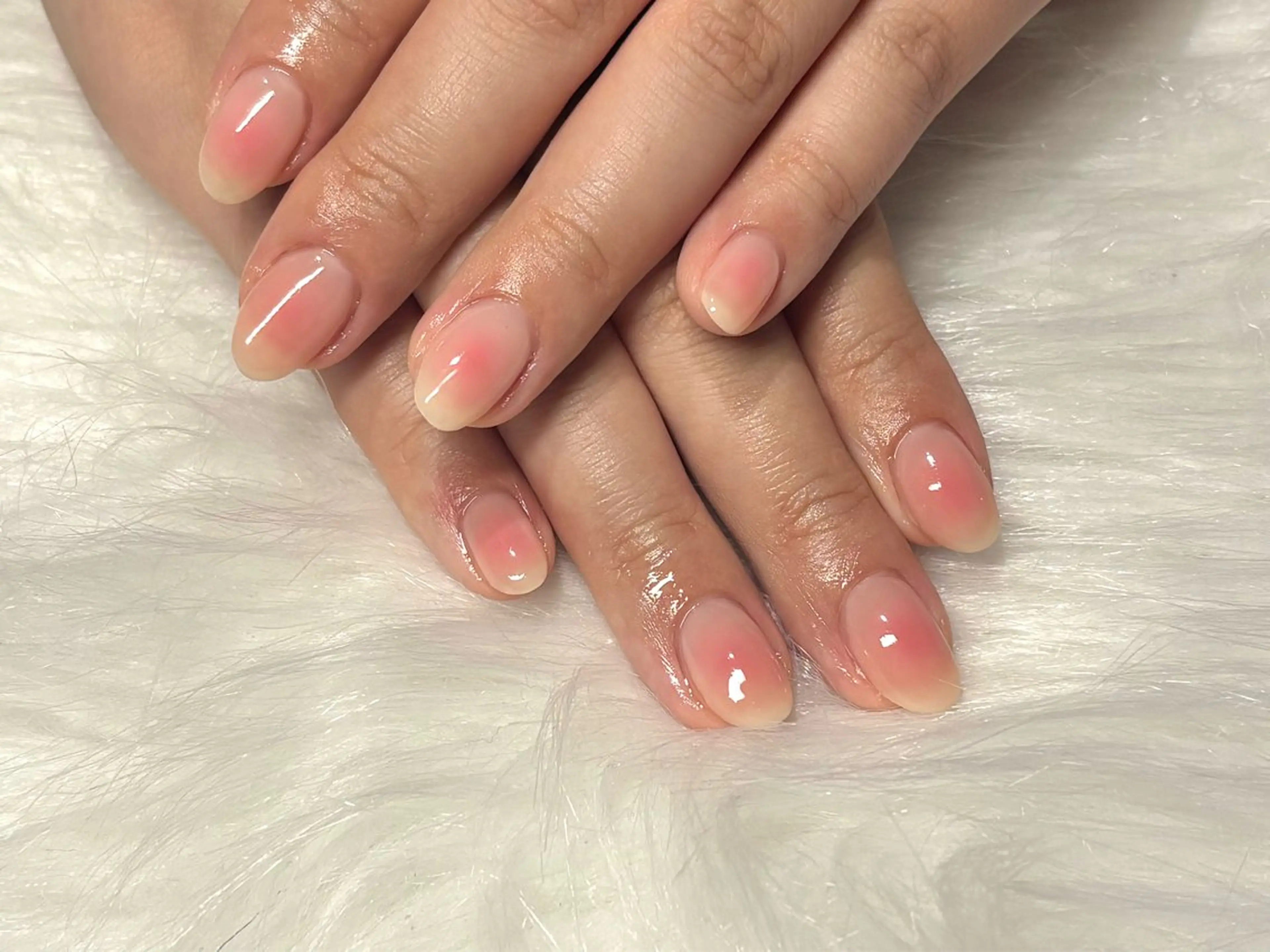 ネイル チークネイル ガーリー オフィスネイル 春ネイル ハンドネイル kokomi 🧸のネイルデザイン