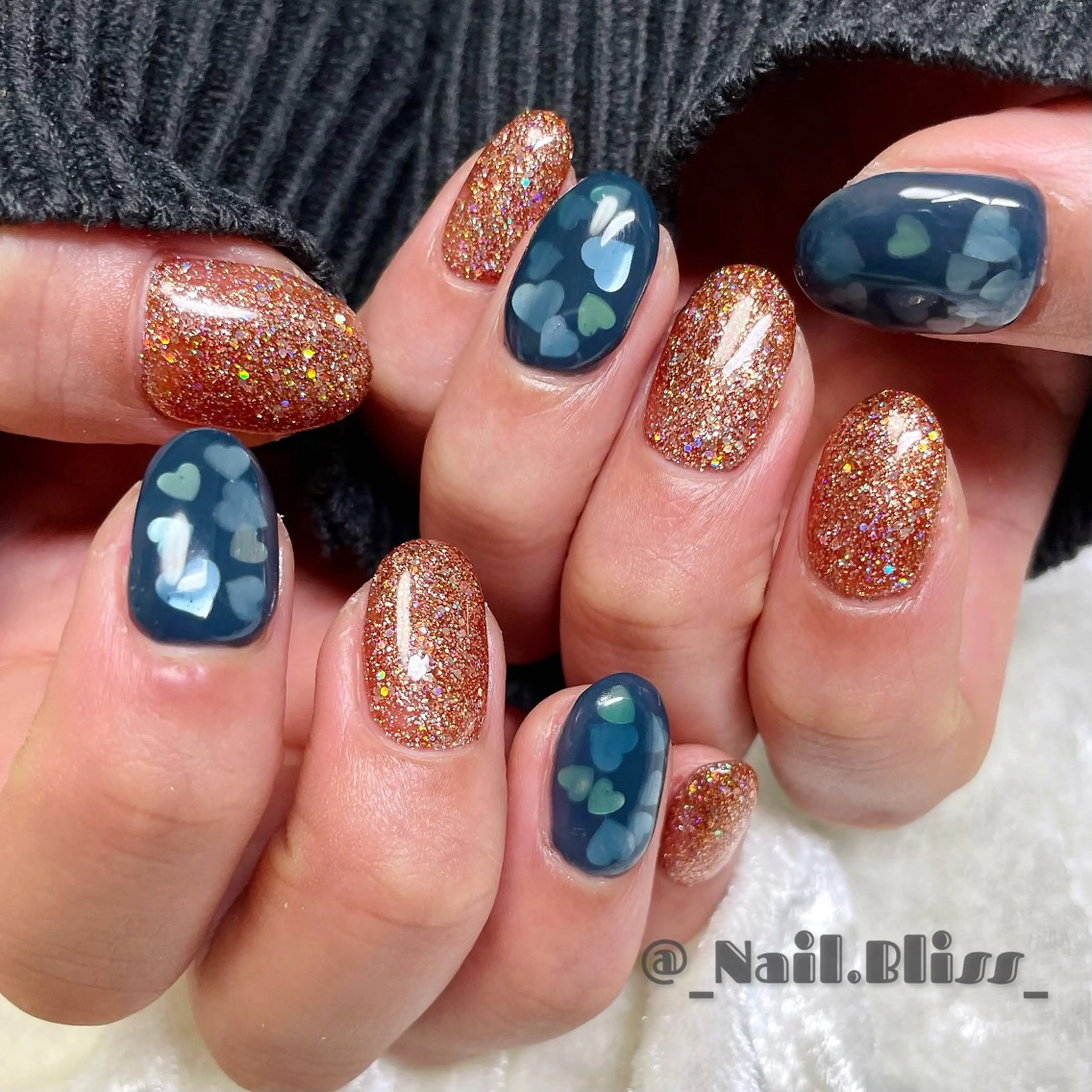 ネイル ハート ネイビー オレンジ ハンドネイル NAIL BLISSのネイルデザイン