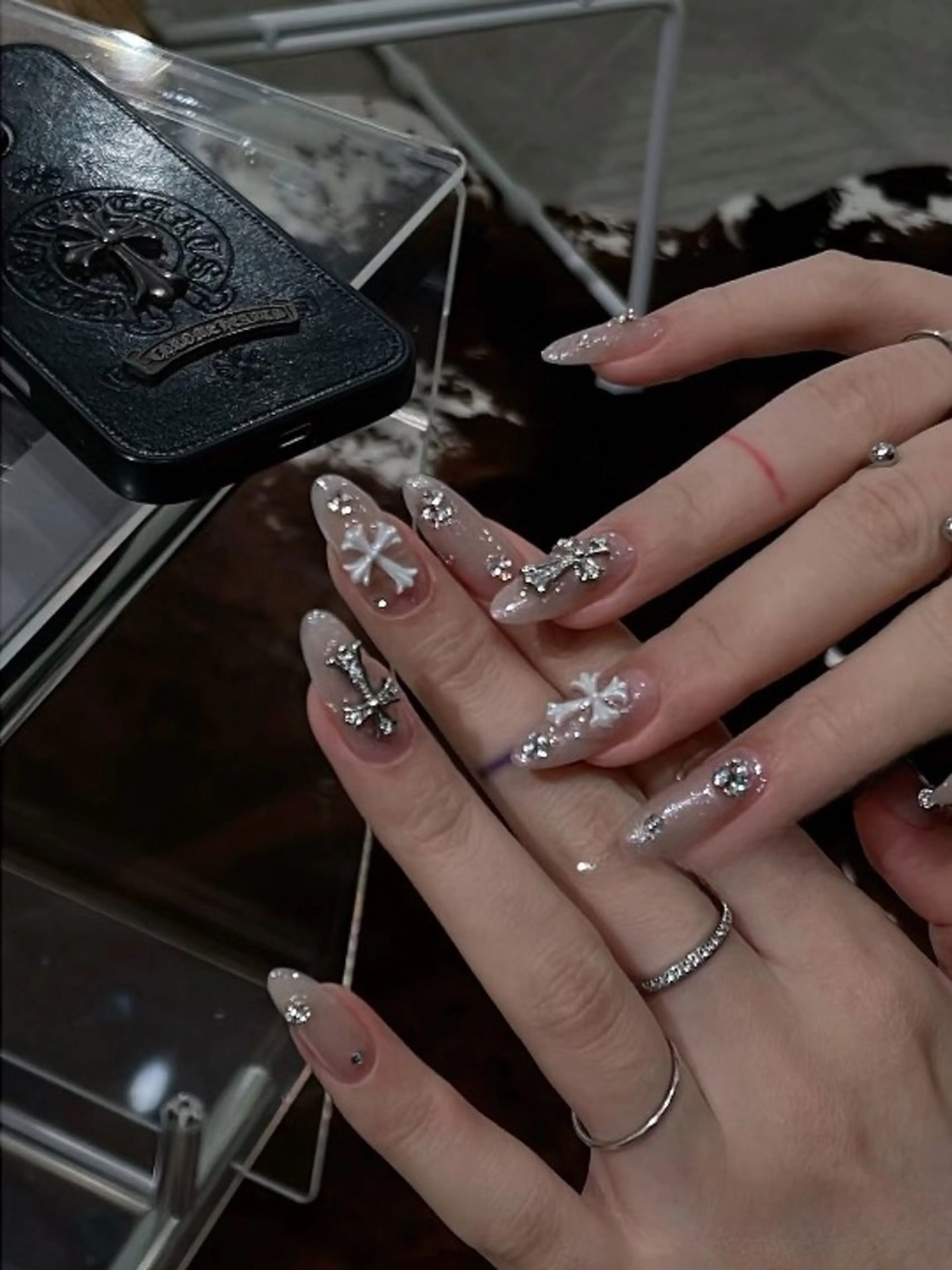 カラー グラデーションカラー ピンクカラー ハンドネイル AIN Nailのネイルデザイン