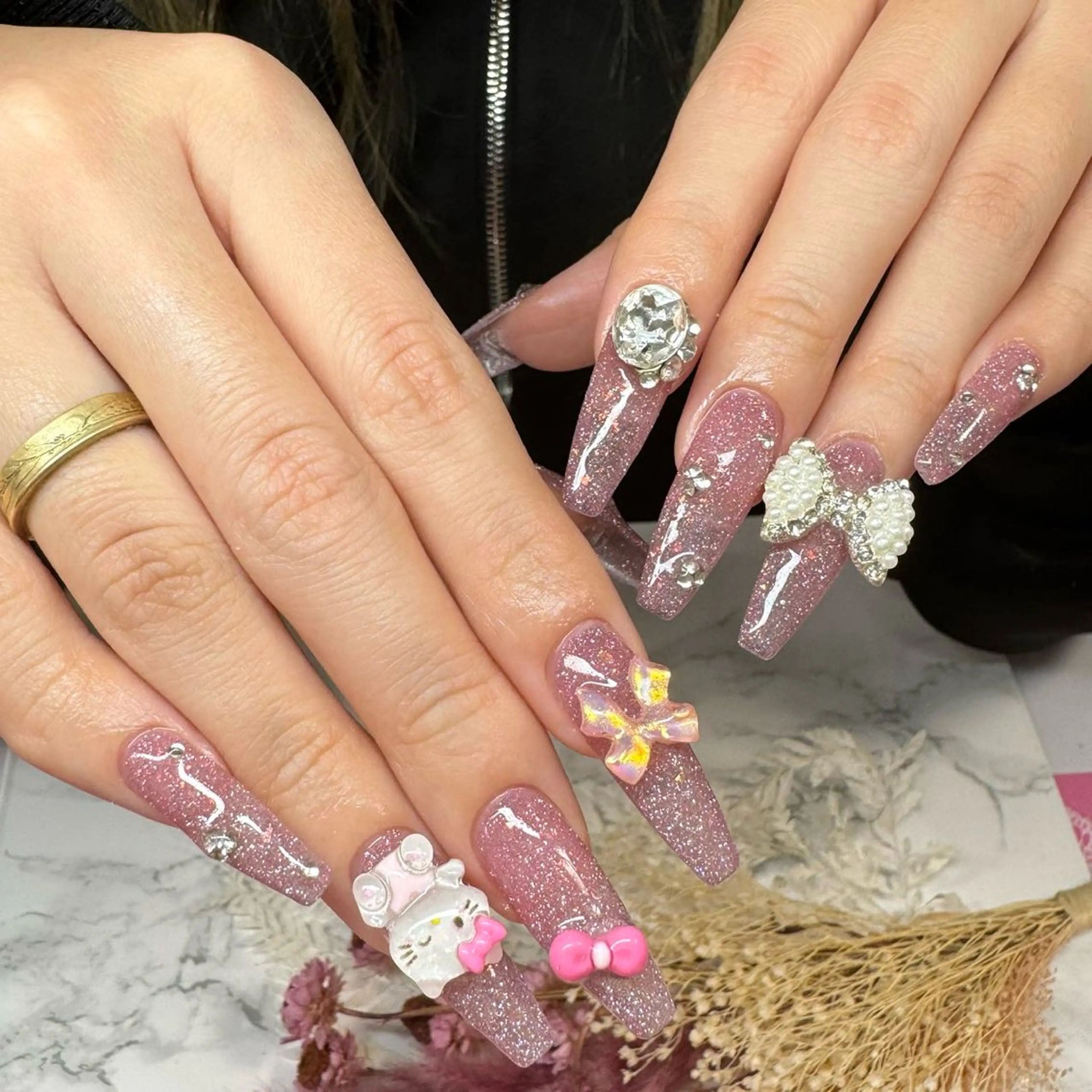 ネイル ハンドネイル はな💎ネイル ワンホン、長さ出しのネイルデザイン