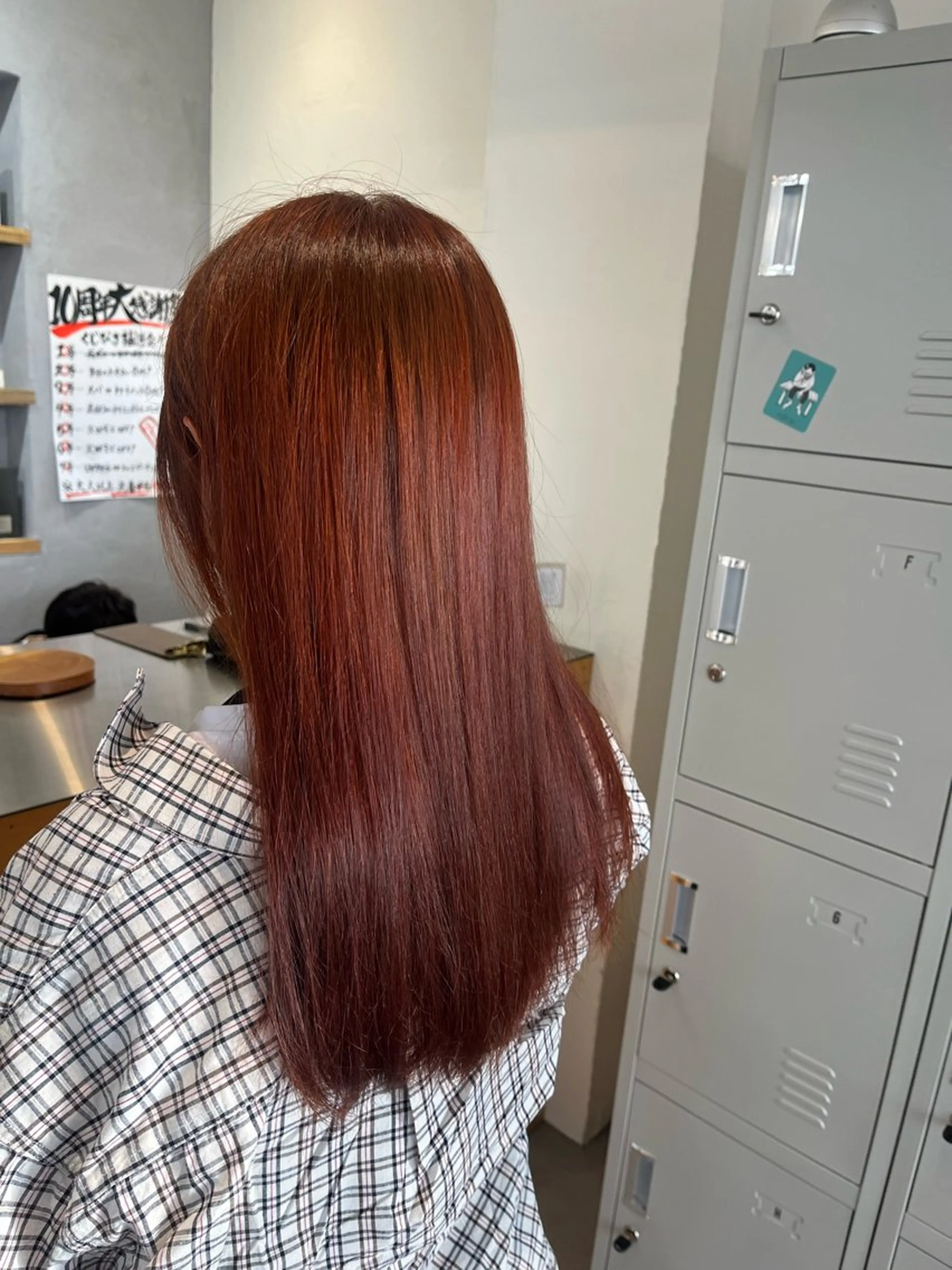 セミロング サワダ ミナミのヘアスタイル