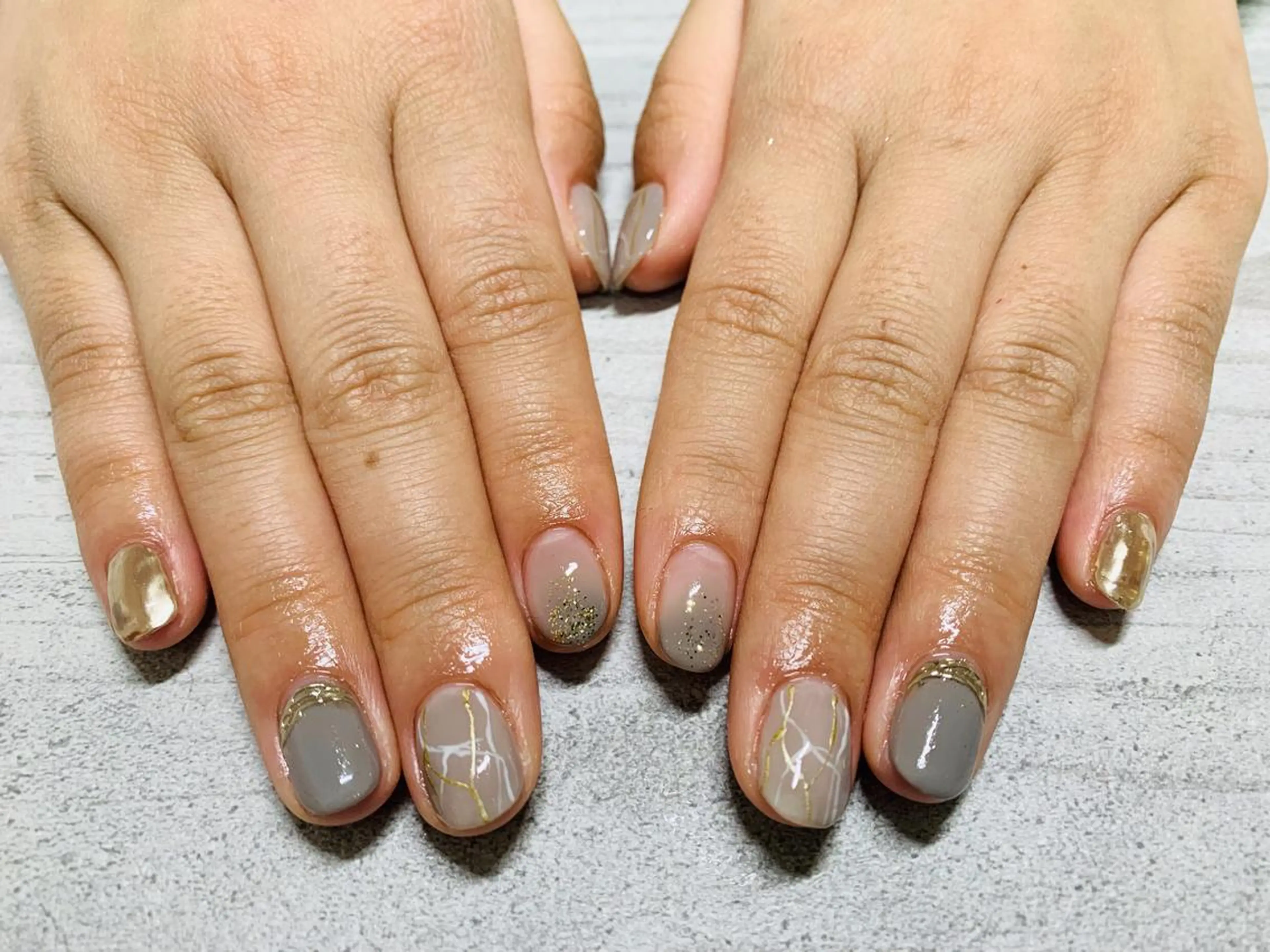 ネイル mogunail &blowのネイルデザイン