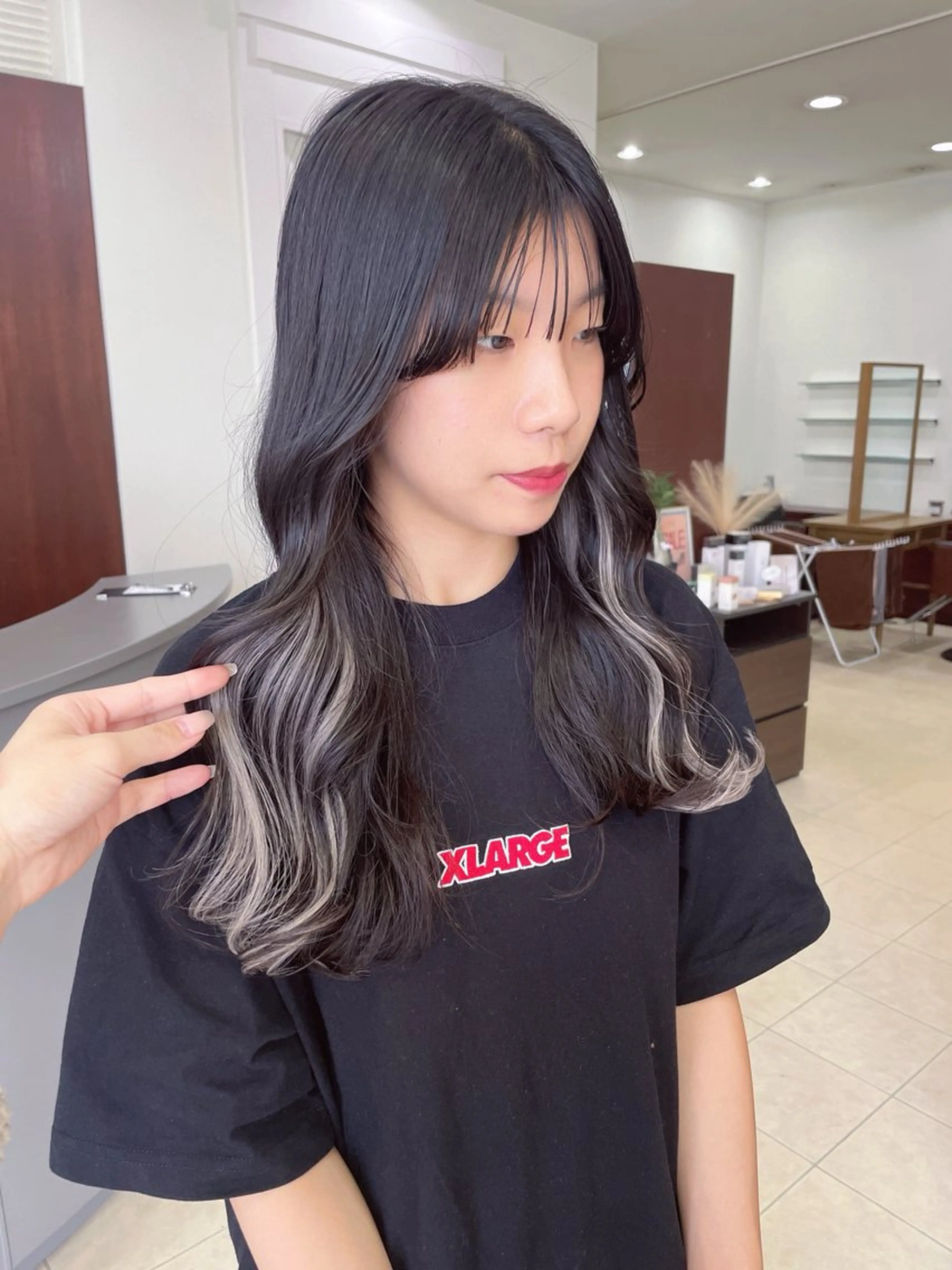 ミディアム マキノ キョウカのヘアスタイル