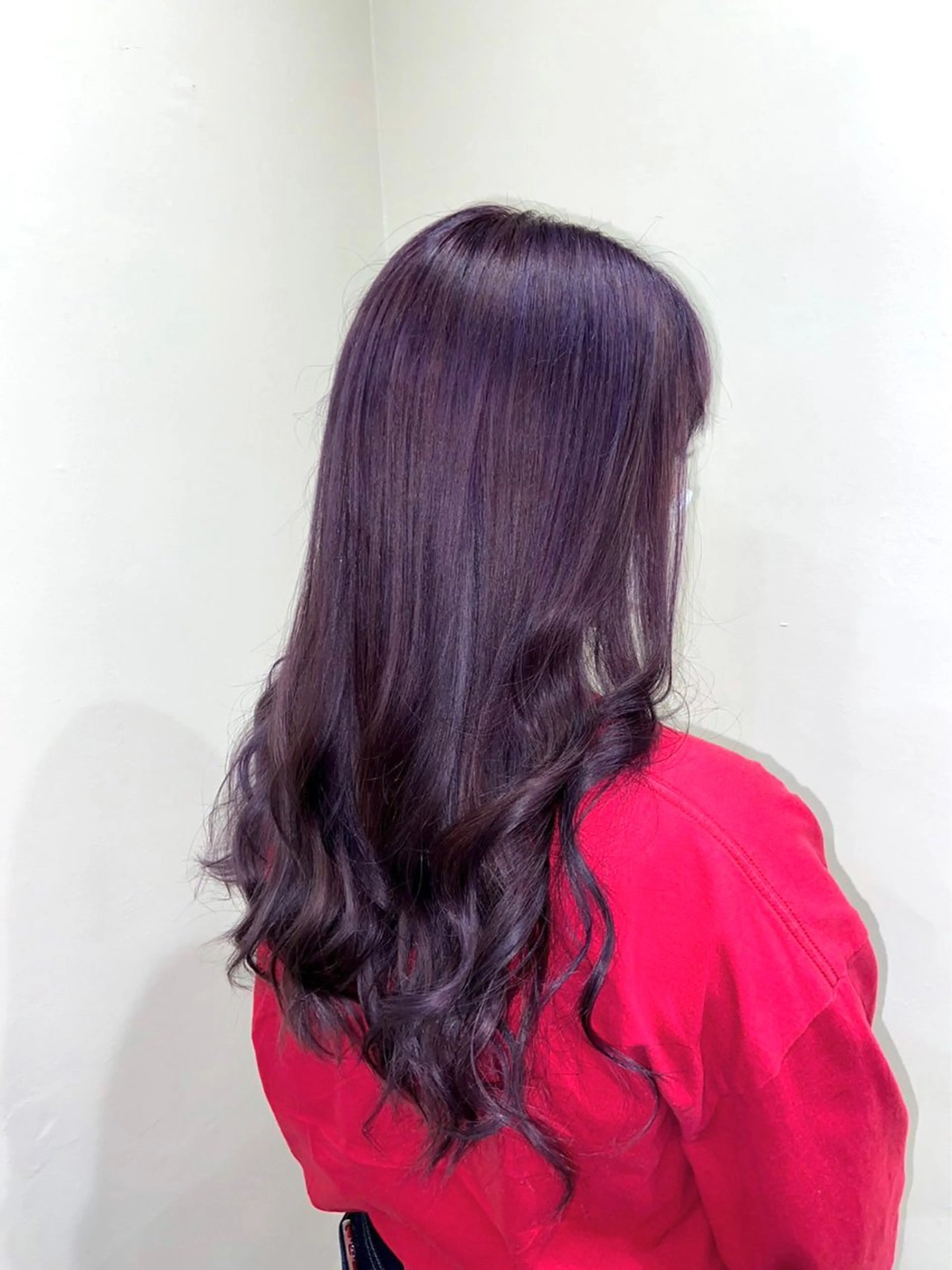 ロング ヘアアレンジ パープルカラー 髪飾り ワタナベ リリコのヘアスタイル