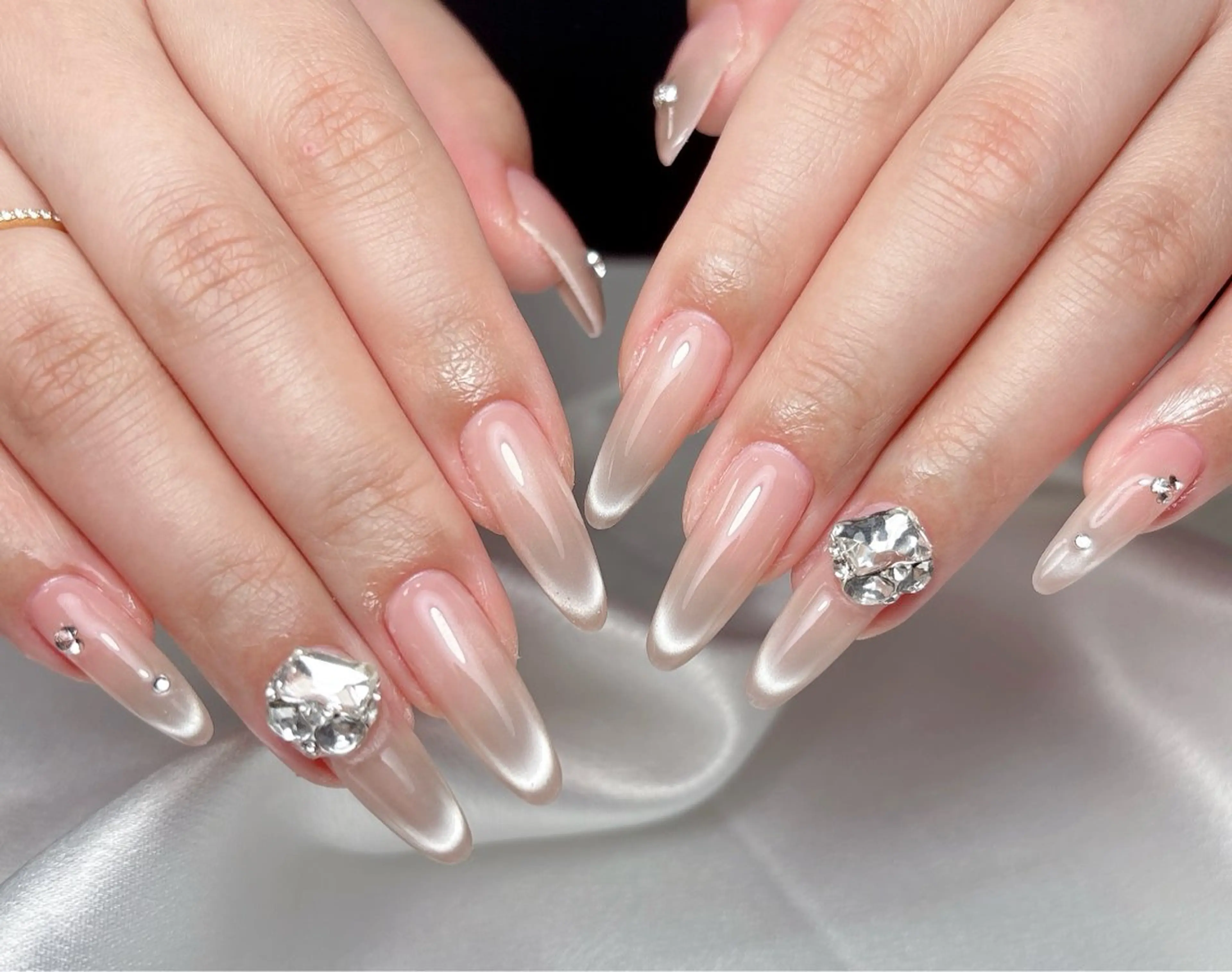 ネイル ハンドネイル ネイルサロン Auraのネイルデザイン