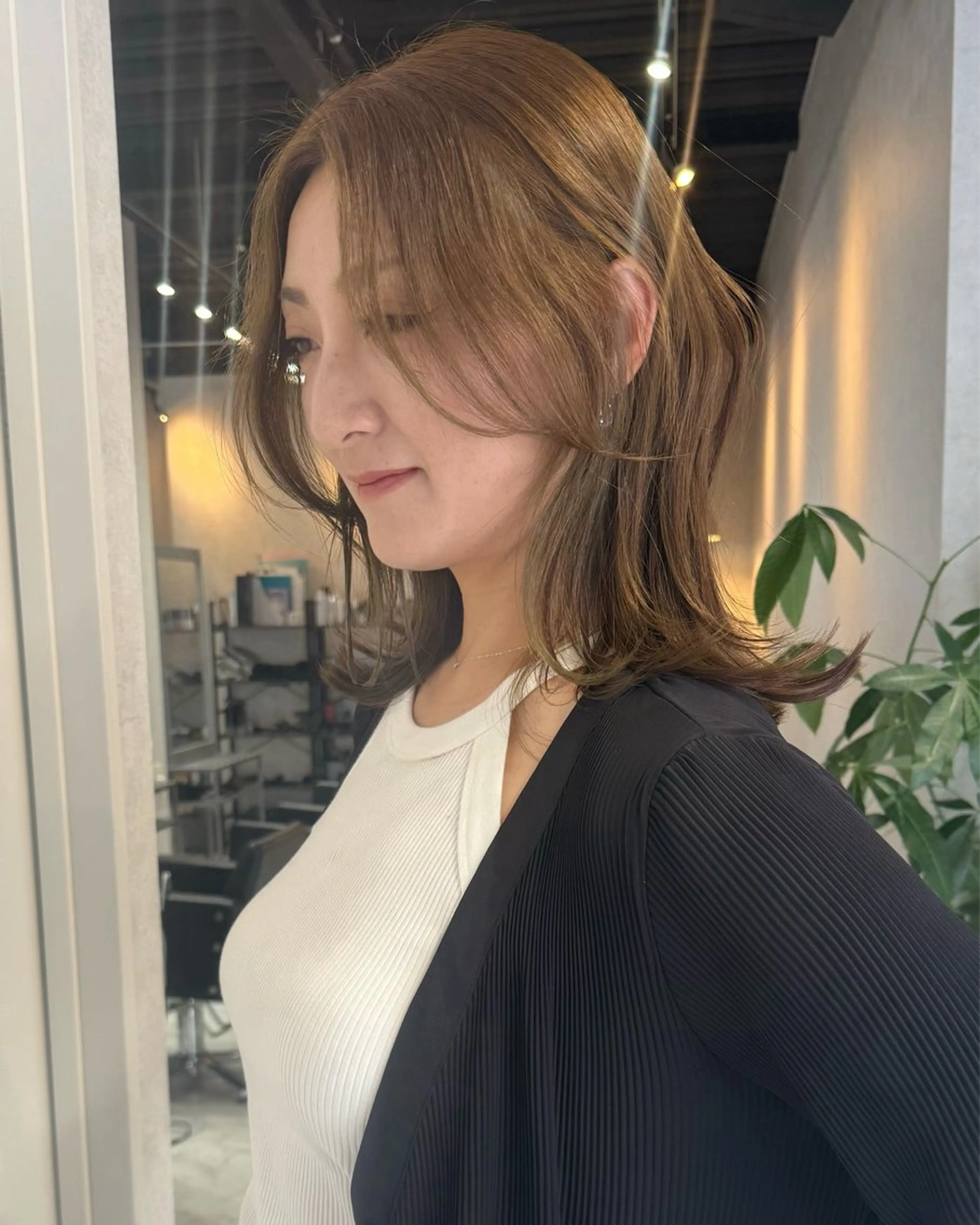 ミディアム カラー ヘアアレンジ 韓国風ヘア レイヤーカット トリートメント ワンホンヘア カット ヘアカラー トリートメント アンドウ ユウ/ レイヤーカット/韓国のヘアスタイル