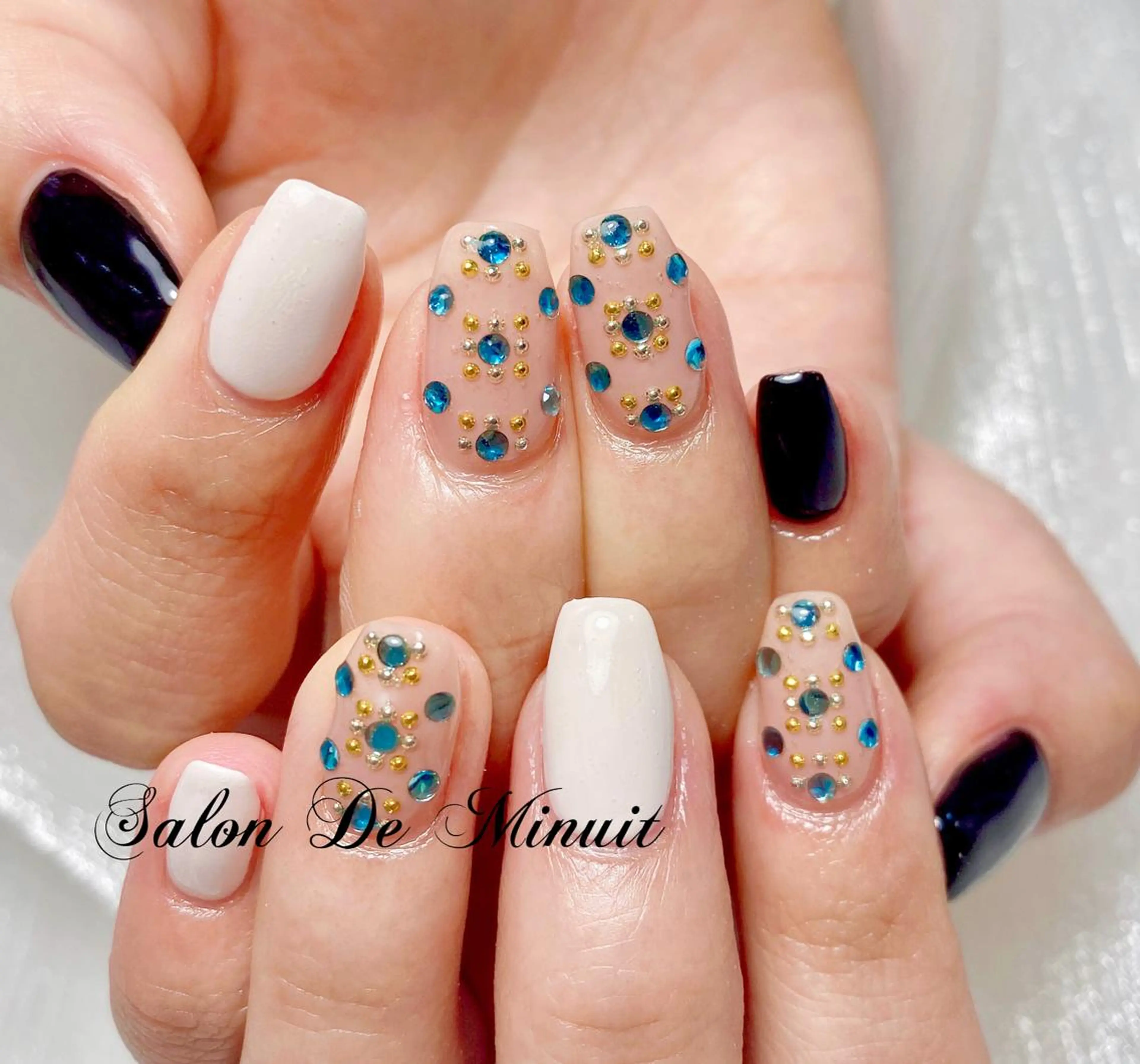 ネイル ハンドネイル ハンドケア Momo 🤍のネイルデザイン