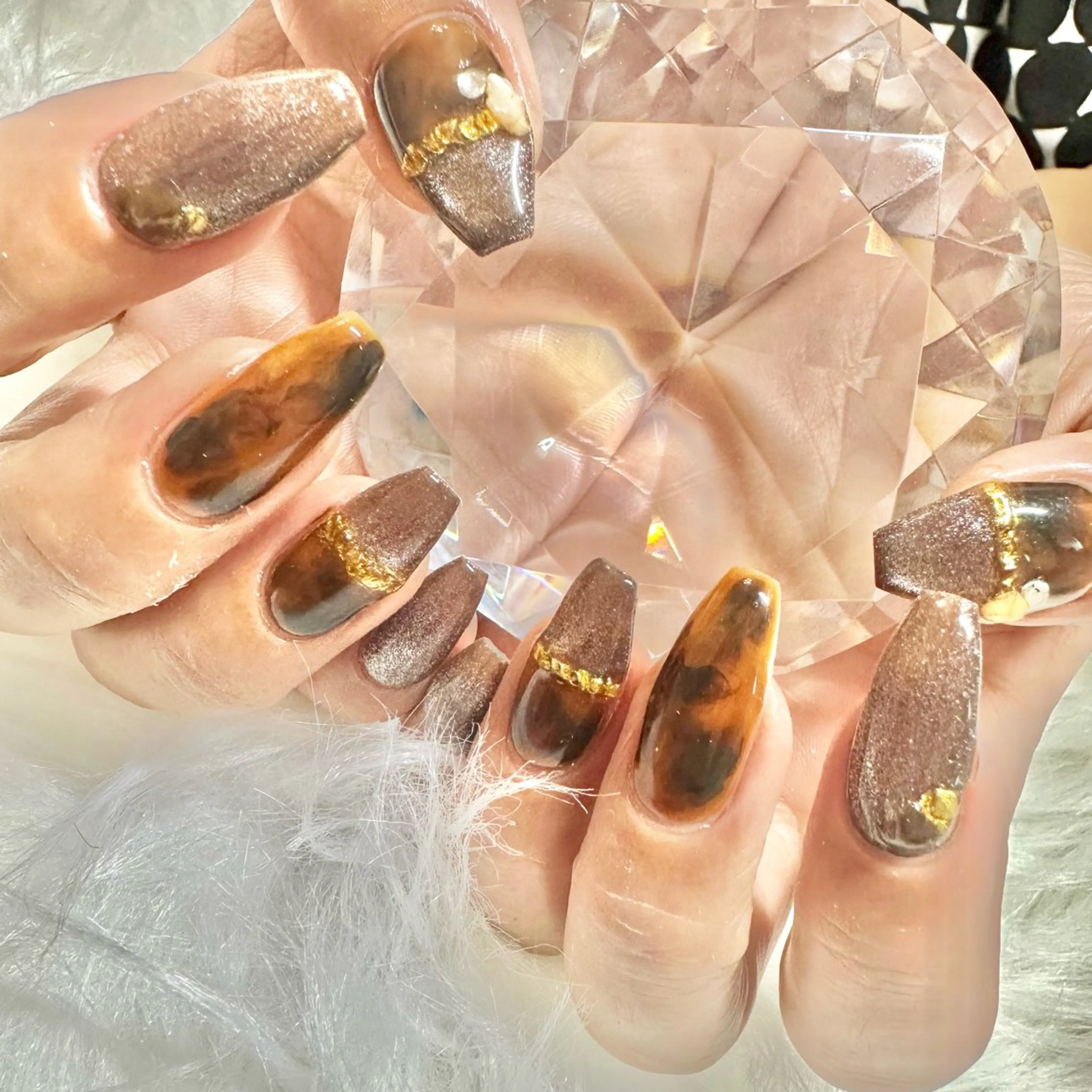 ネイル べっ甲ネイル ブラウン ハンドネイル フットネイル 🤎CHARME NAIL🤎のネイルデザイン