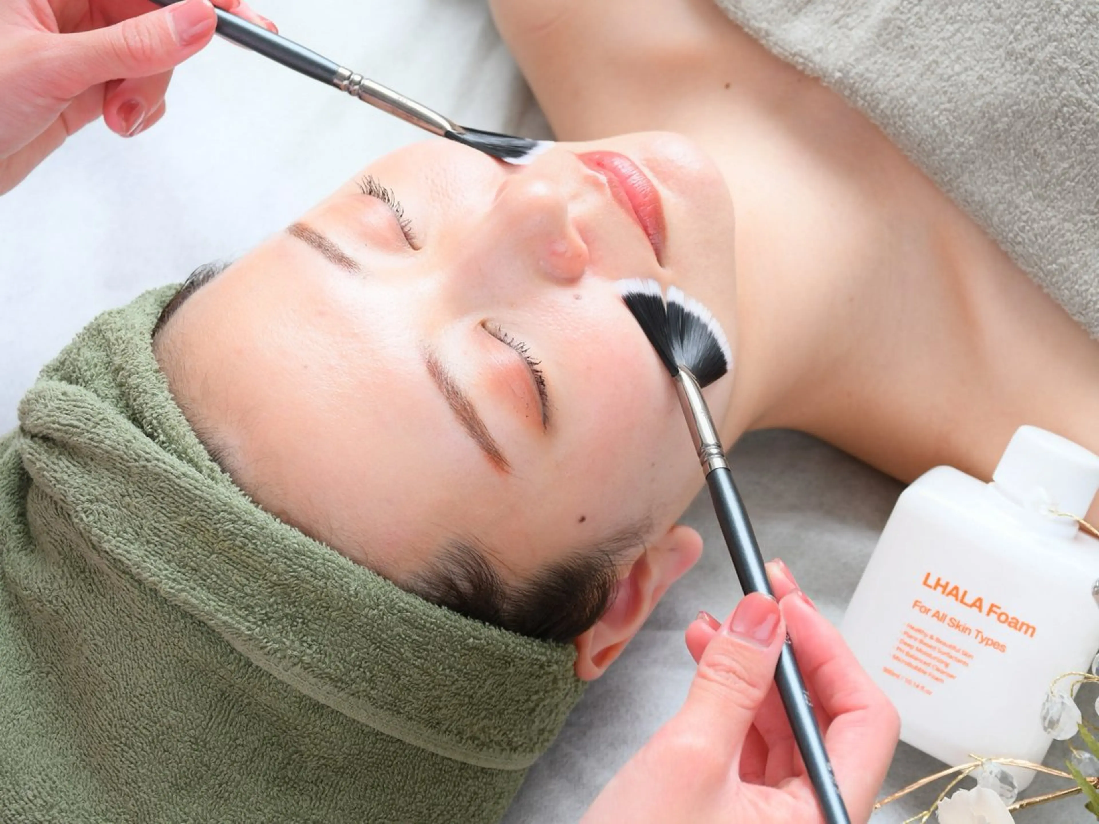 当日予約限定★ララピールスタンダードコース顔＋首★潤いあふれる透明感のあるお肌にの写真