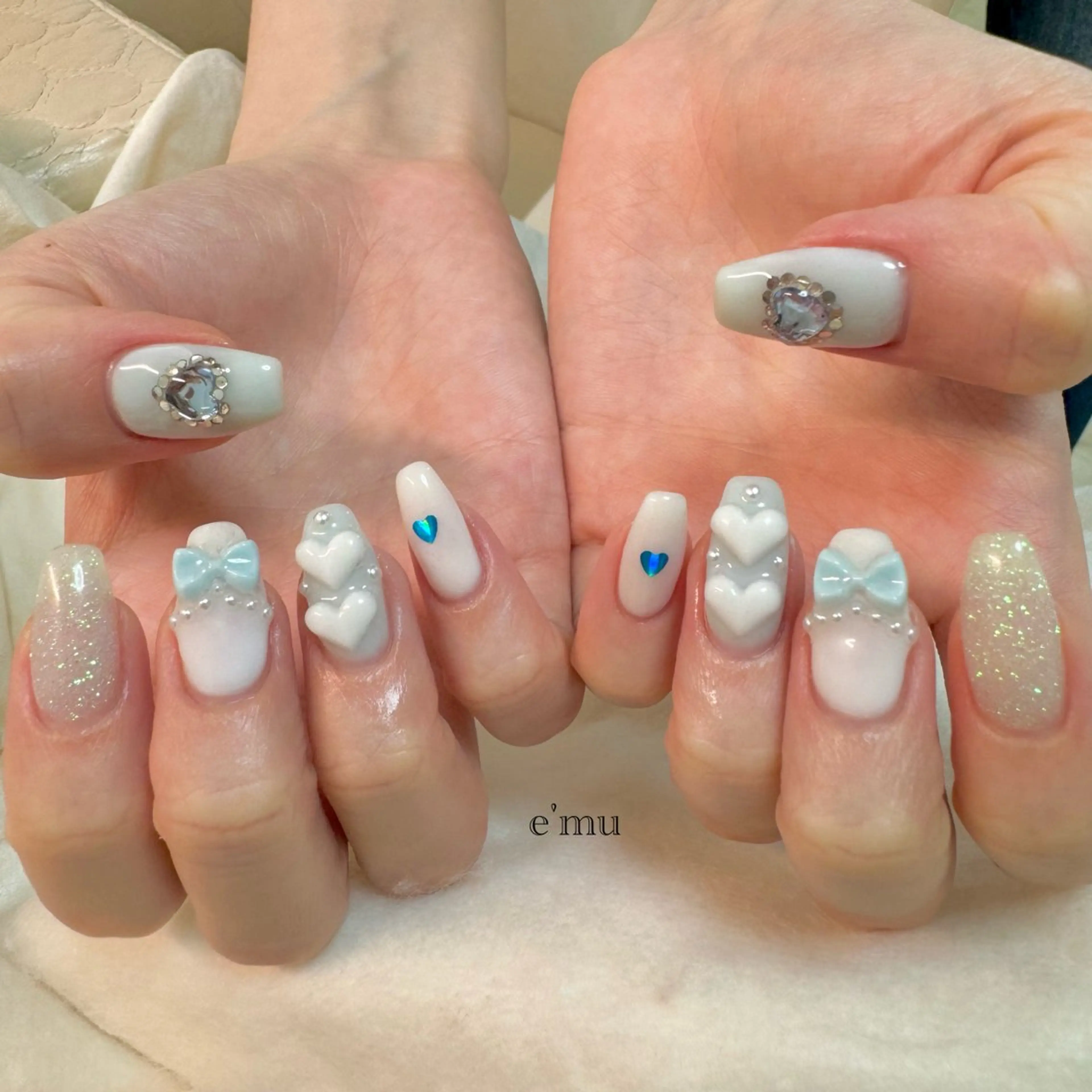ネイル フレンチネイル ガーリー ハンドネイル nail salon e'mu💐のネイルデザイン