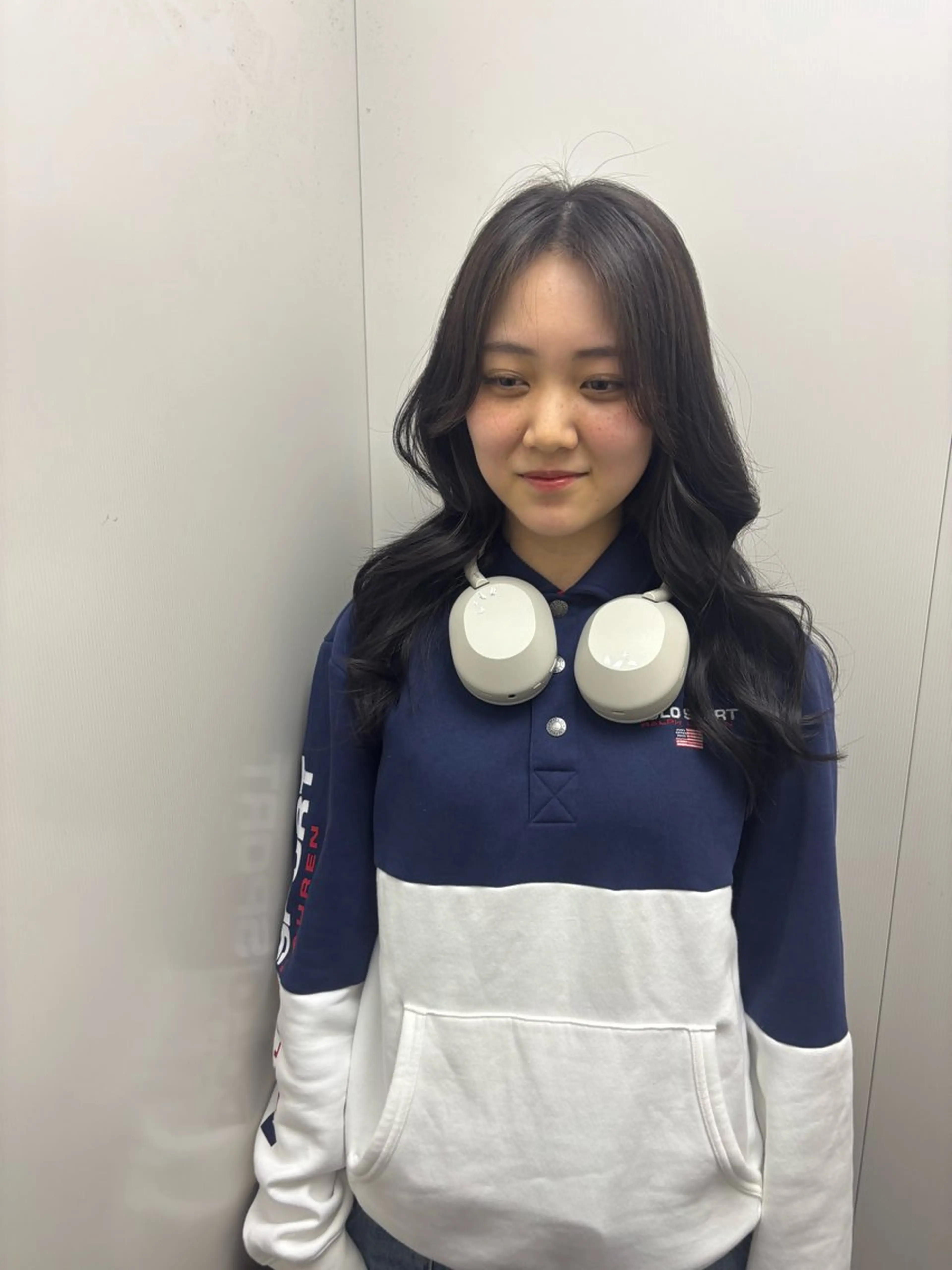 カラー 岩崎 優のヘアスタイル