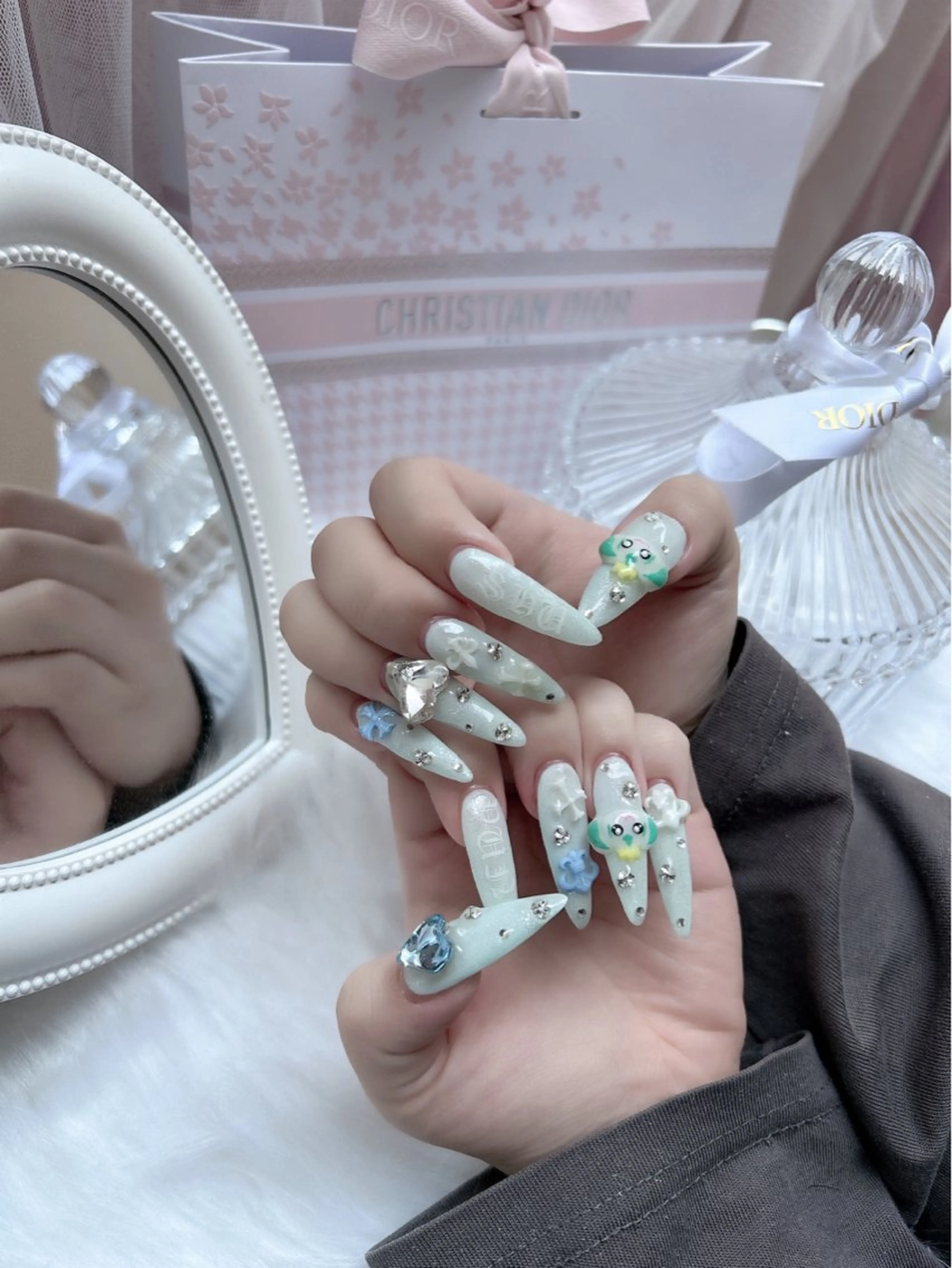 ネイル ハンドネイル merci nailのネイルデザイン