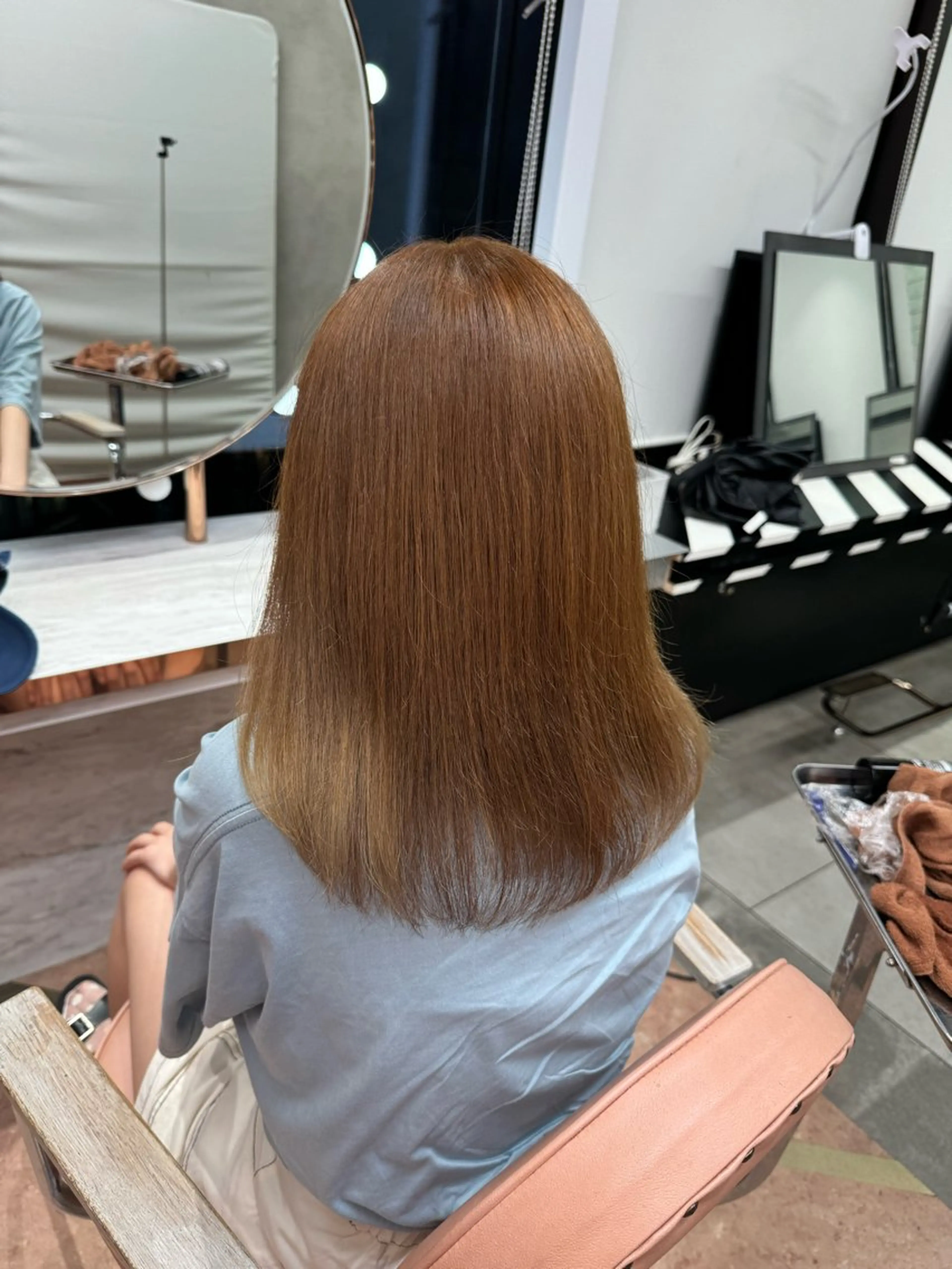 ミディアム 🇰🇷韓国風ハイ トーンKANA🖤のヘアスタイル