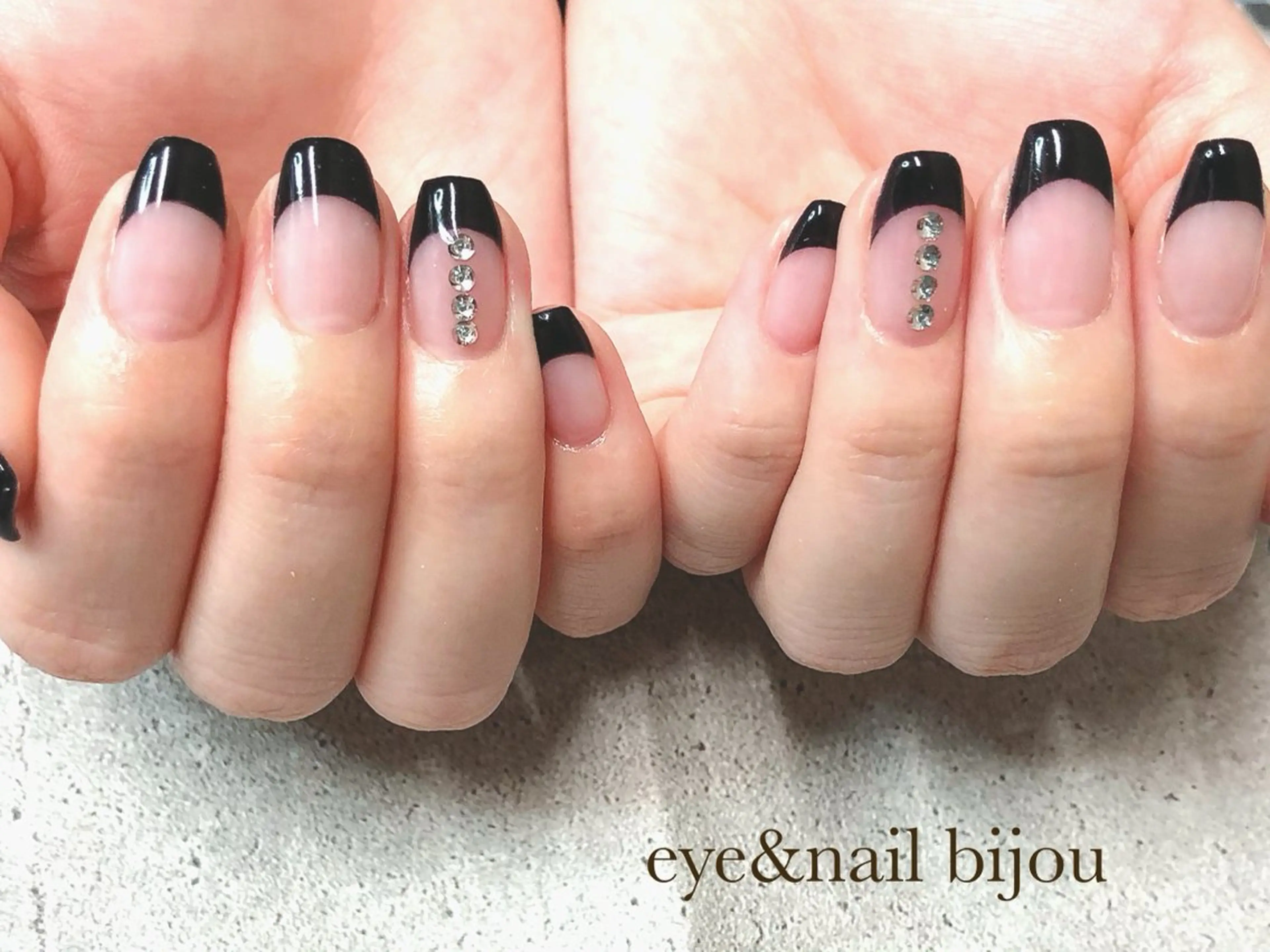 ネイル ストーンネイル ハンドネイル n. sakiのネイルデザイン