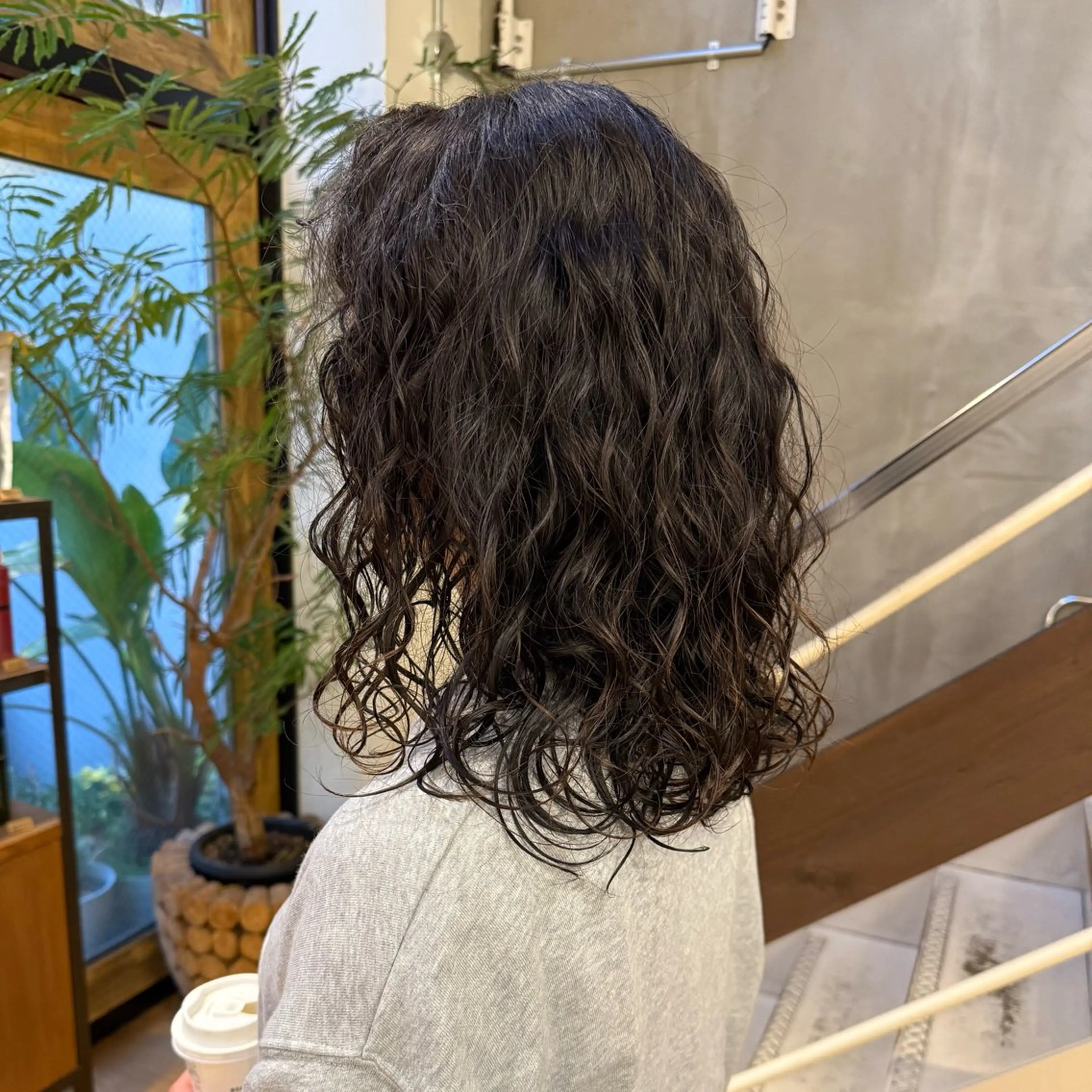 ミディアム パーマ ミディアムパーマ レイヤーカット 松尾/パーマ/堀江 心斎橋/なんばのヘアスタイル