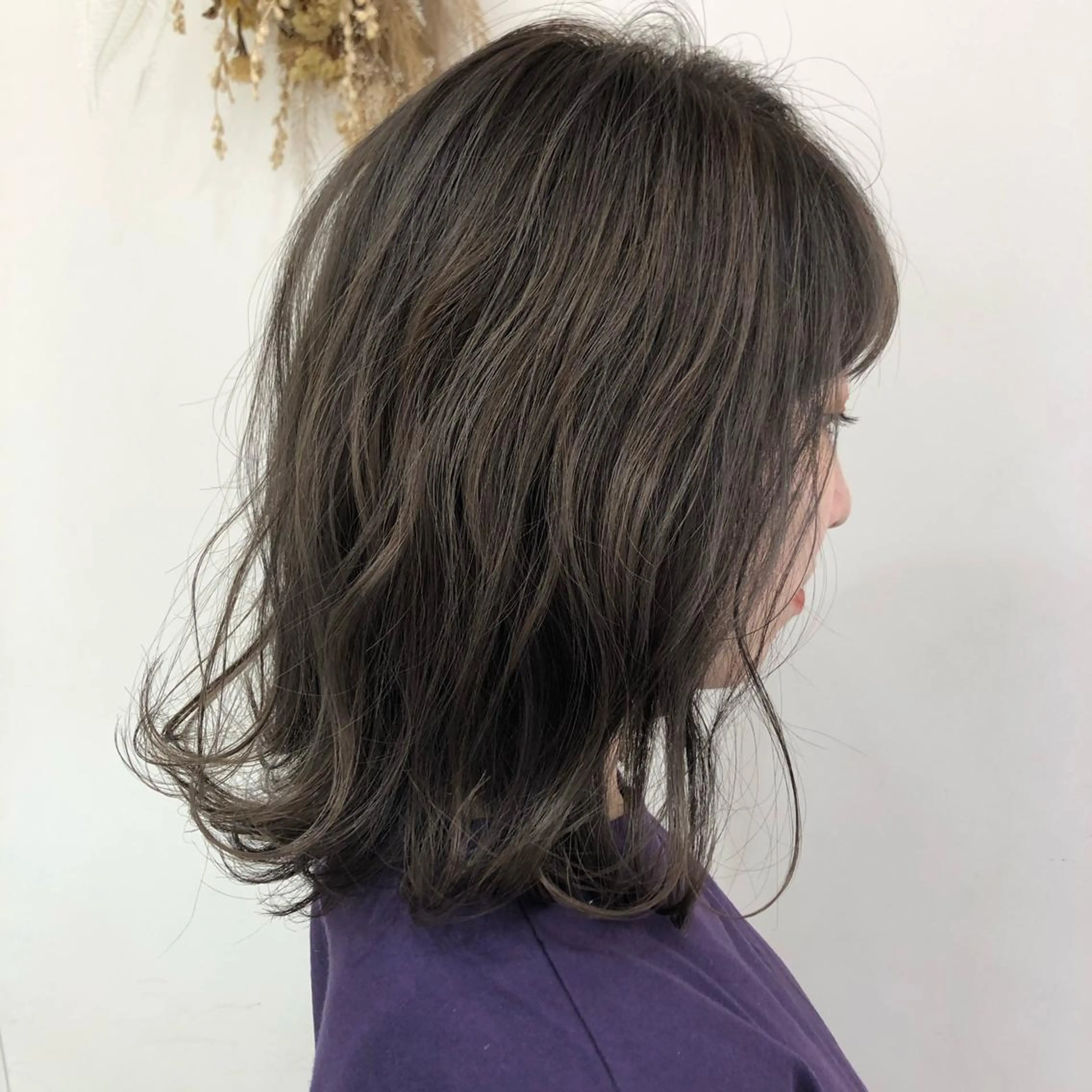 セミロング カラー ブリーチ グレージュ 【髪質改善】 梅田　聡のヘアスタイル