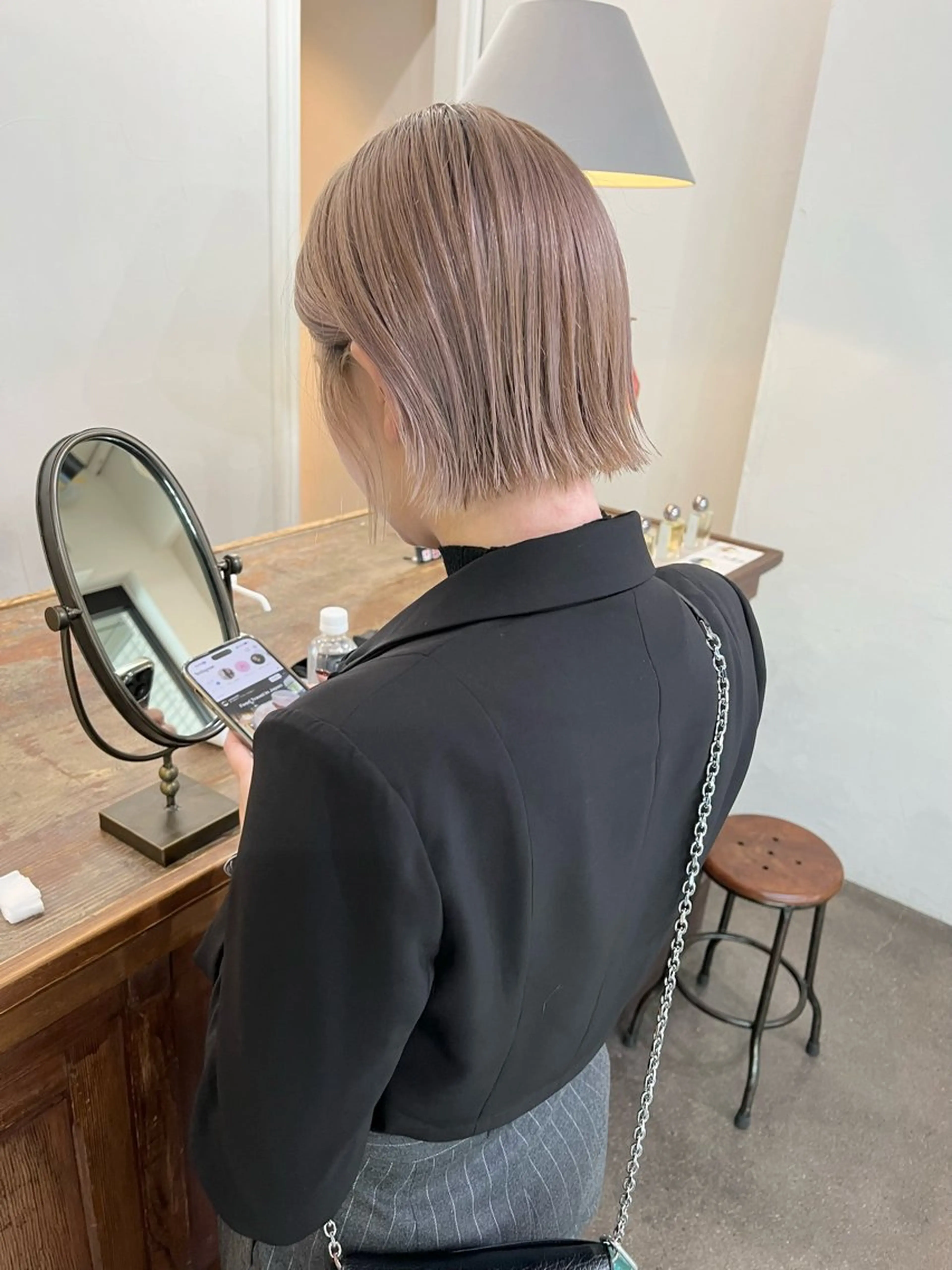 ショート カラー 切りっぱなしボブ ベージュカラー ブリーチ ブロンド ブロンドベージュ カット ヘアカラー 千葉 郁也のヘアスタイル