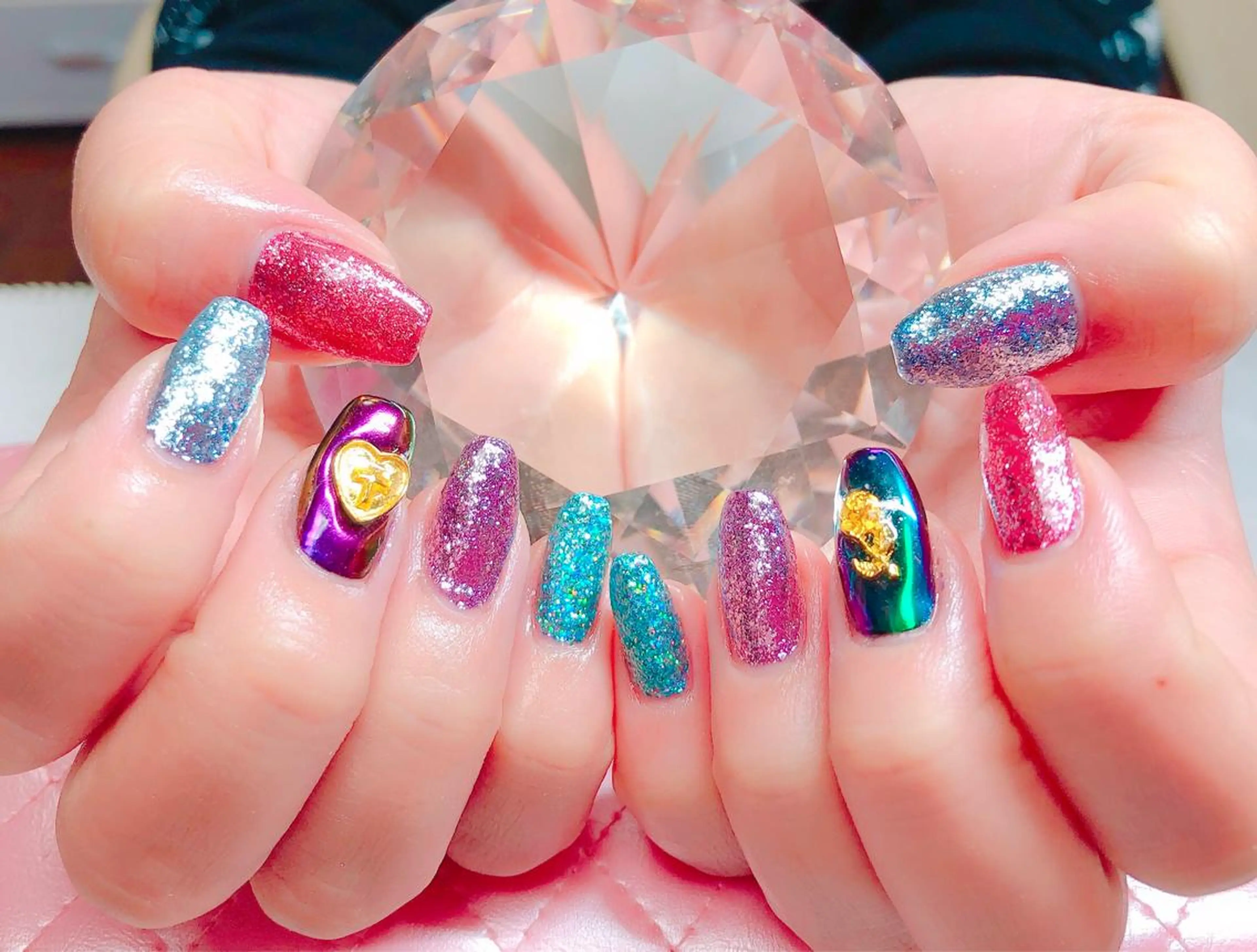 ネイル ハンドネイル CROWN プライベートサロンのネイルデザイン