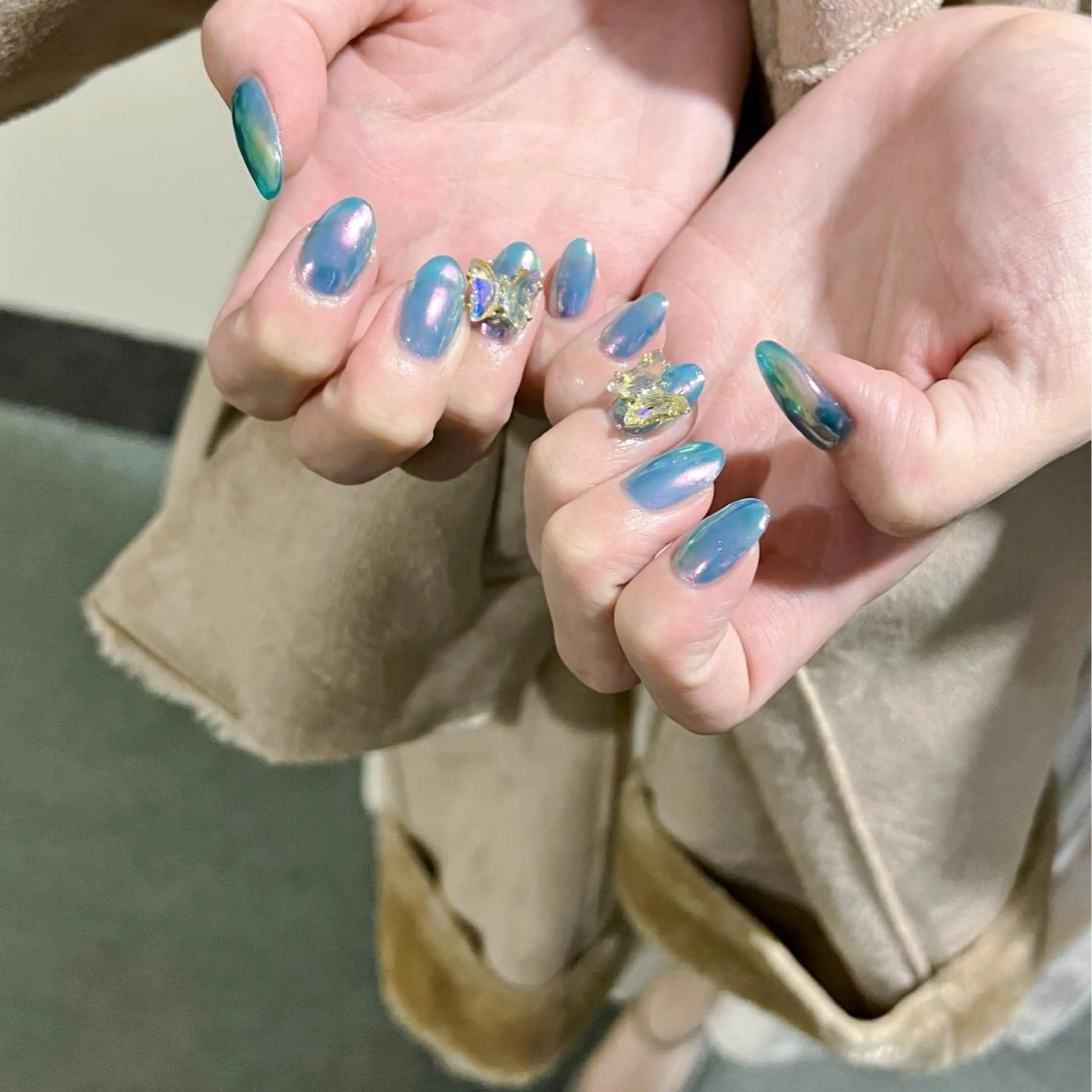 ネイル オーロラネイル フットネイル フレンチネイル ジェルネイル 韓国ネイル ハンドネイル ハンドケア 【ENサロン】 Rei🎀Nailのネイルデザイン