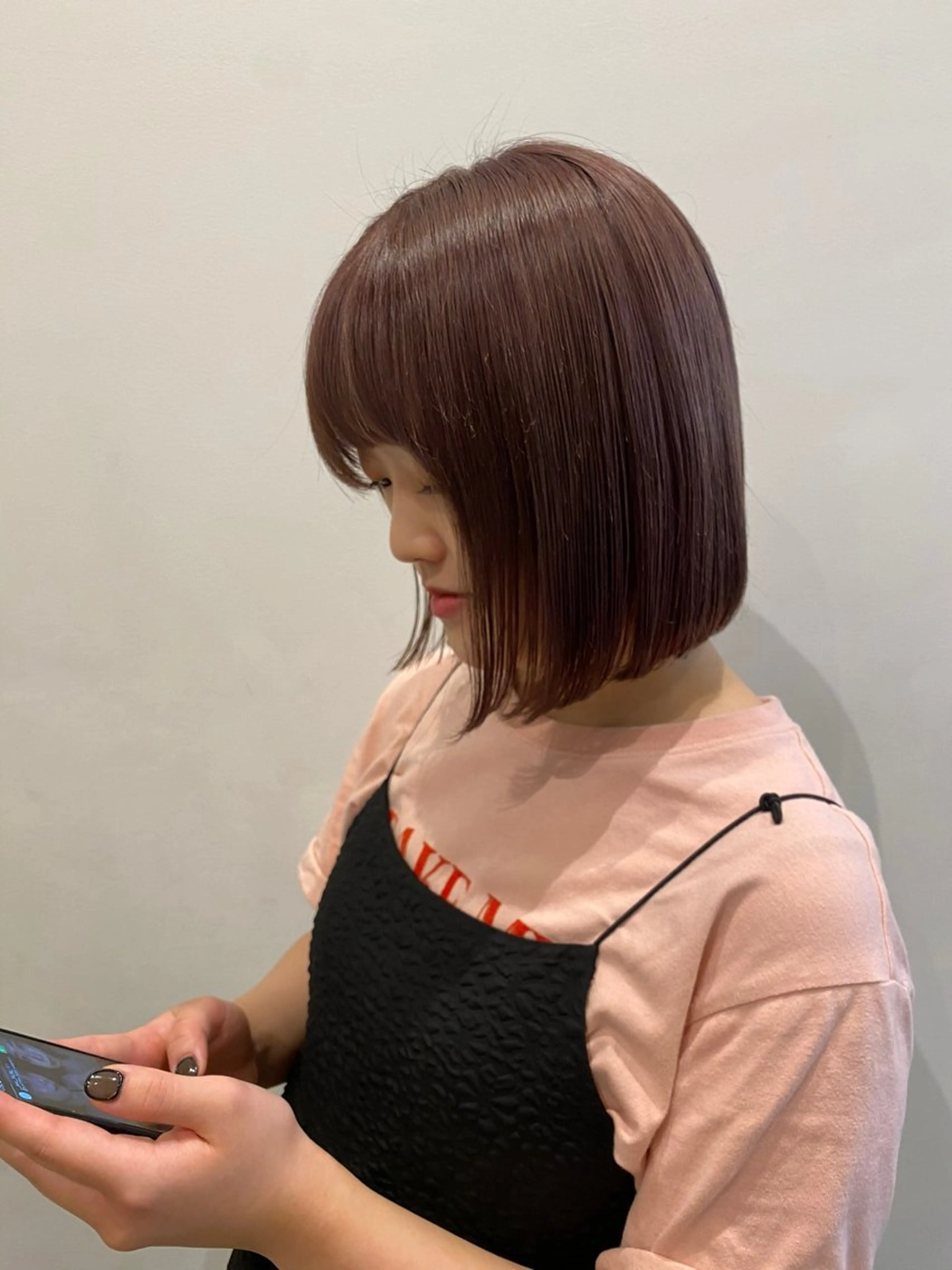 ショート カラー レイヤーカット 🌱 ブリーチ  はるかのヘアスタイル