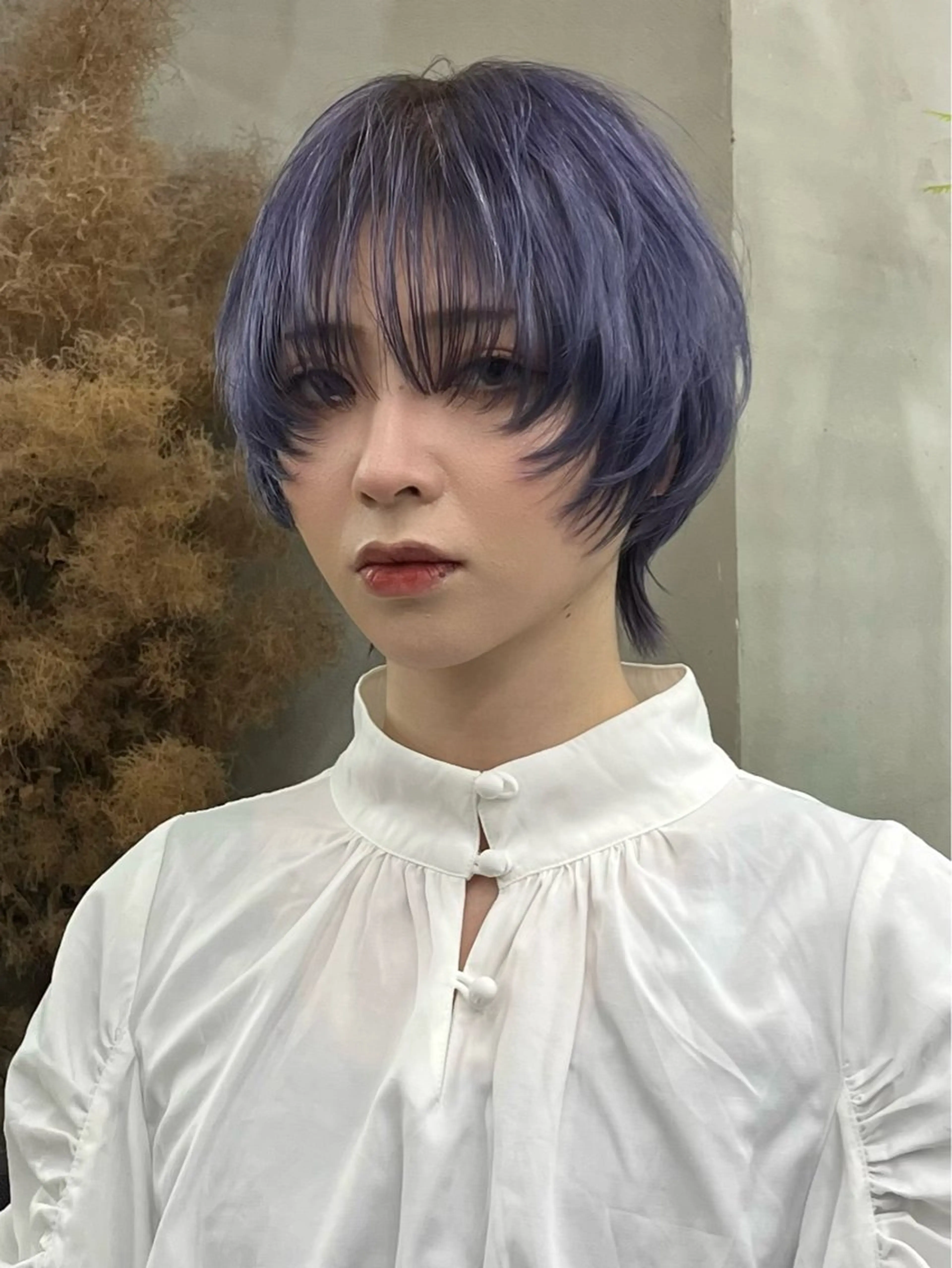 ミディアム イツク ⚡️ ルーツ/ハイトーンのヘアスタイル