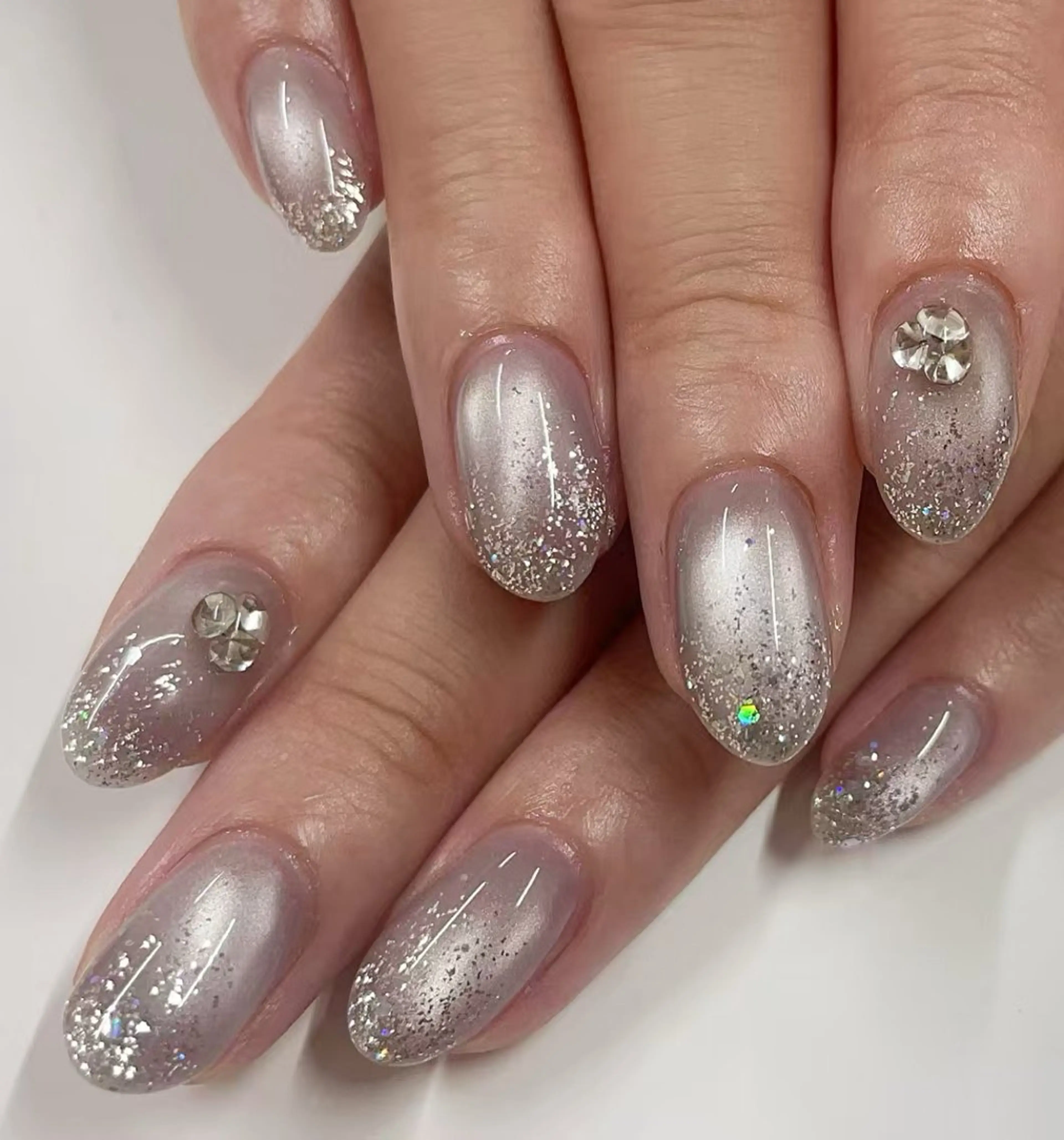 水光マグネットとキラキララメグラーとストーン付け放題の写真