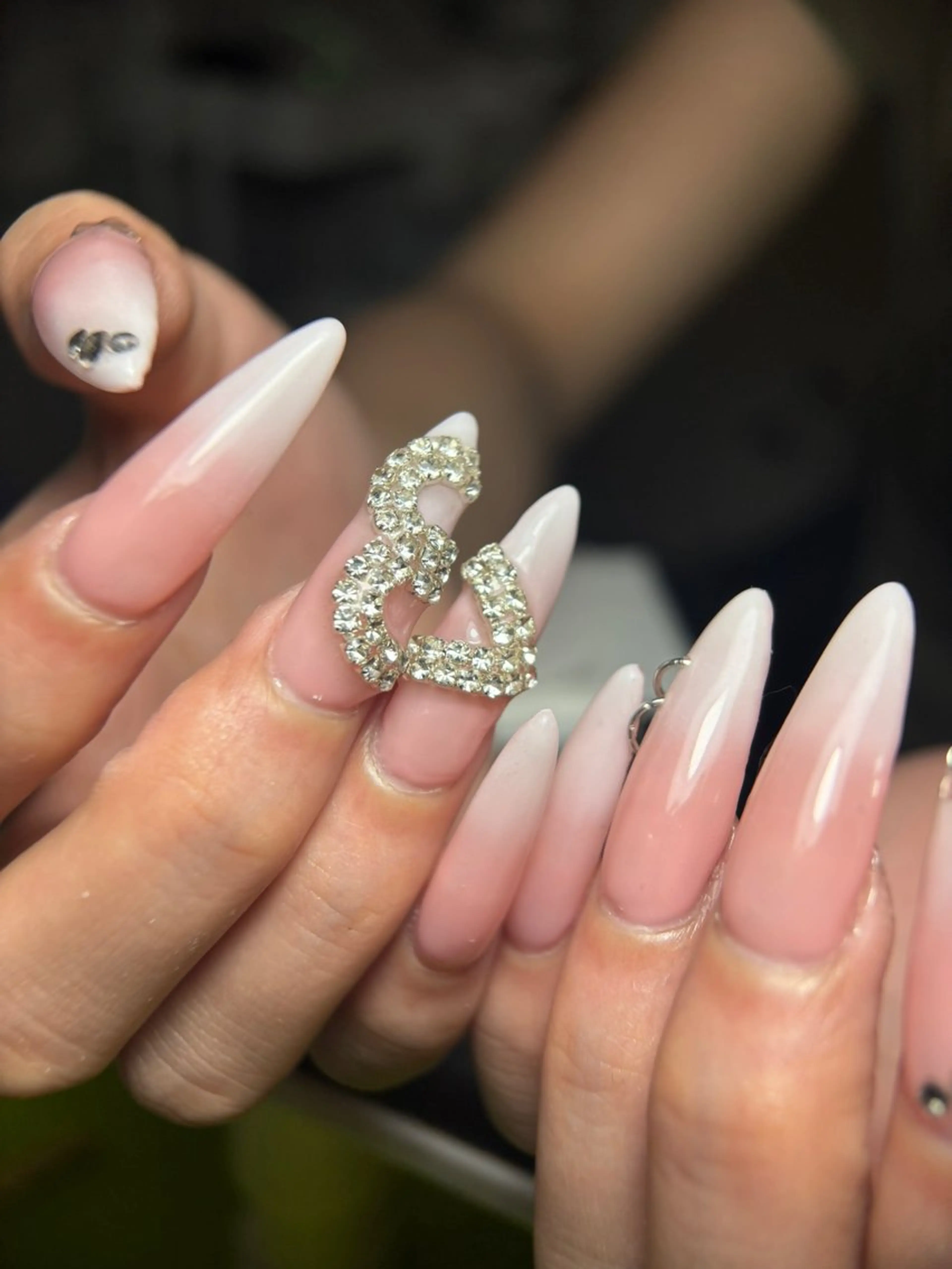 ネイル ハンドネイル 個性派NANA ネイルのネイルデザイン