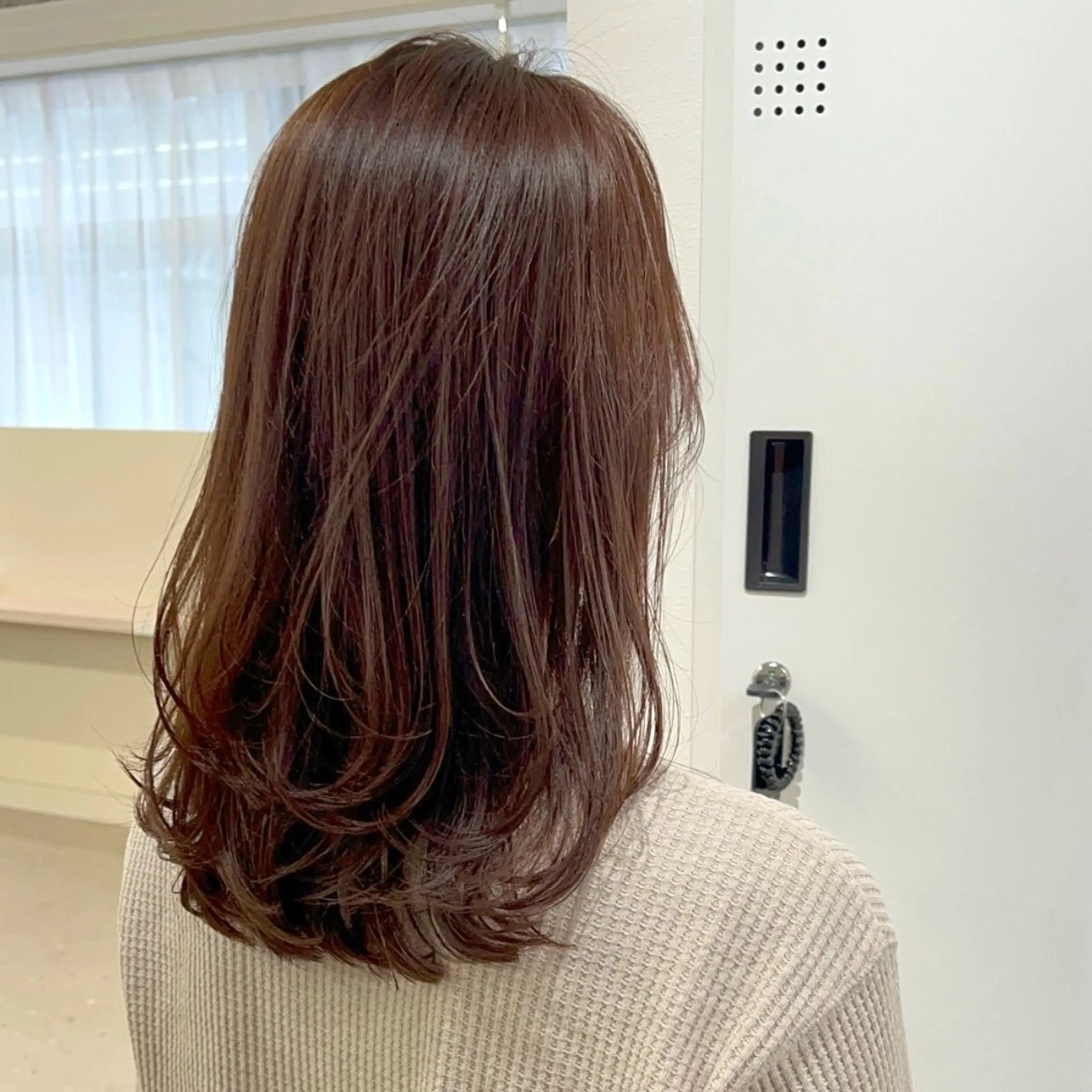 ミディアム カラー ベージュカラー ピンクカラー ピンクベージュ レイヤーカット カット ヘアカラー パーマ ナチュラルヘア/ 似合わせ/三宅 昌太のヘアスタイル