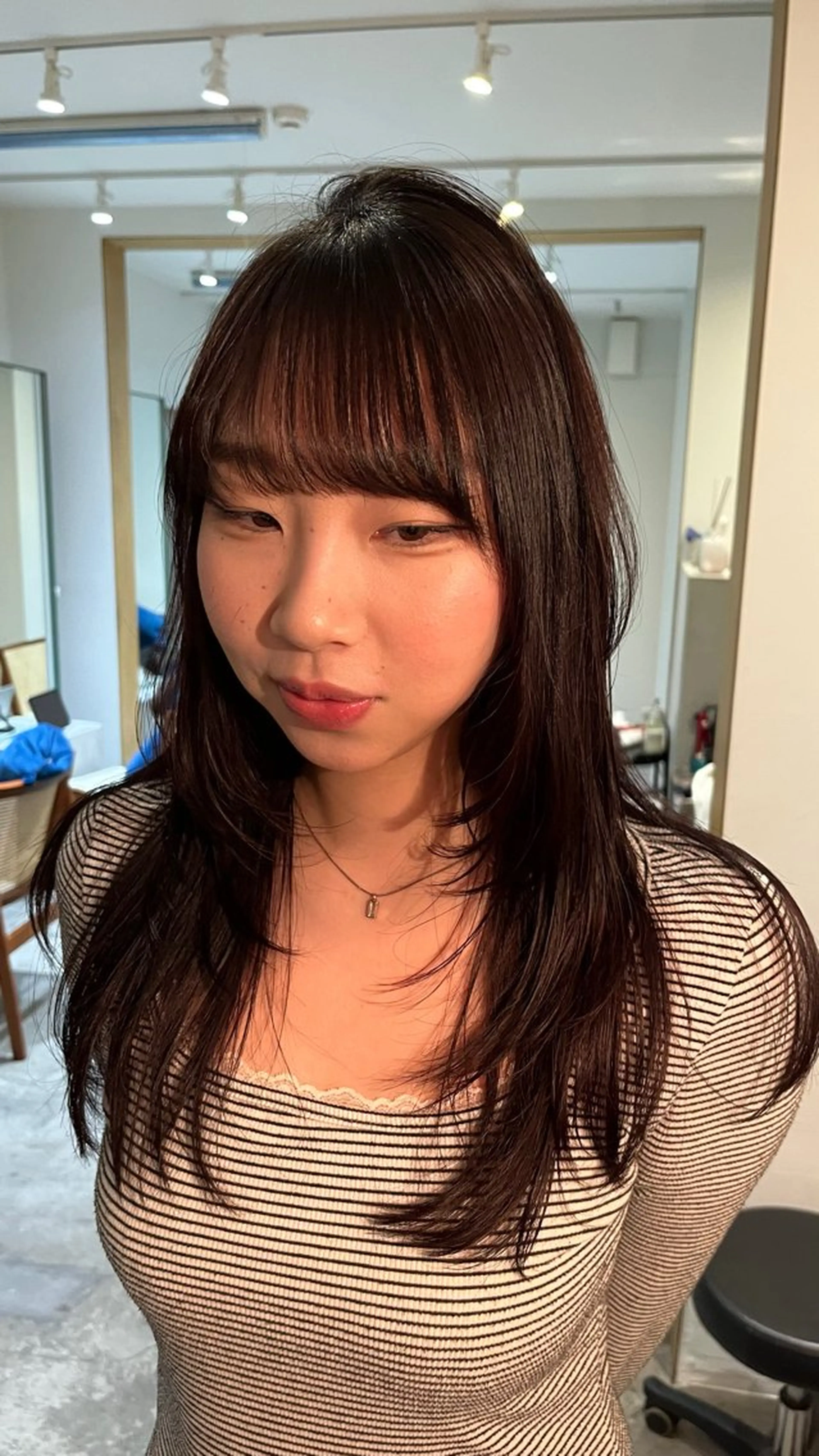 ロング ロングレイヤー レイヤーカット ロング YUI／レイヤー カット/透明感カラーのヘアスタイル